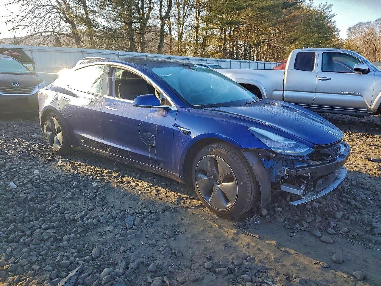 2020 Tesla Model 3 - Image 4