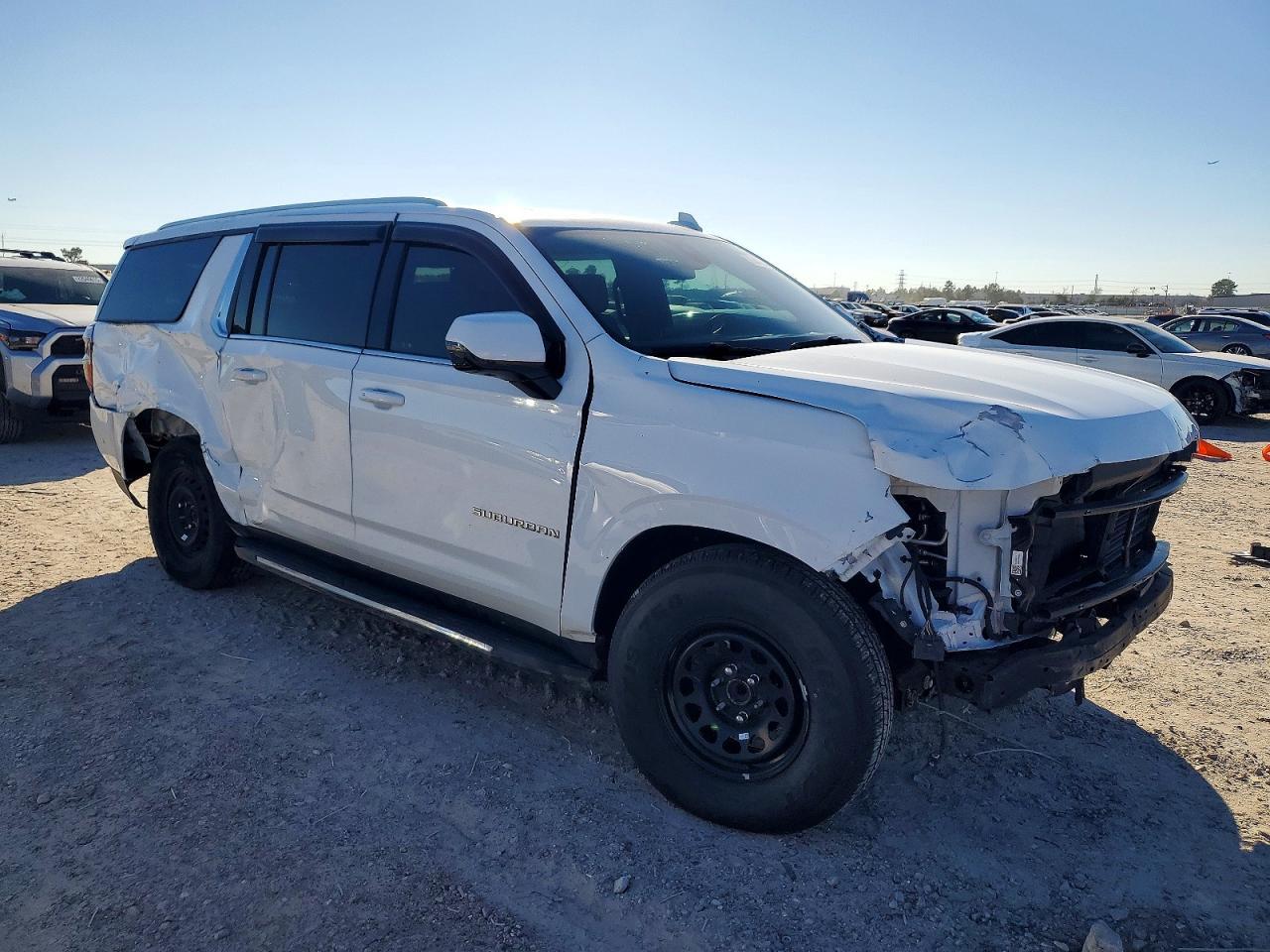 2022 Chevrolet Suburban C1500 Lt - Фото 4