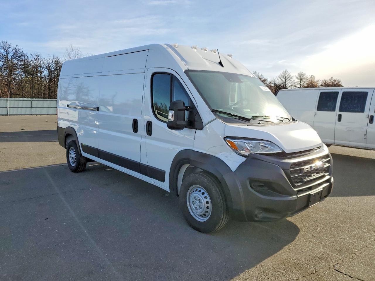 2025 Ram Promaster 2500 Delivery Van - Image 4