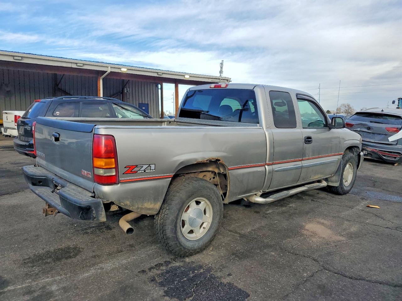 2003 GMC New Sierra K1500 - Фото 3
