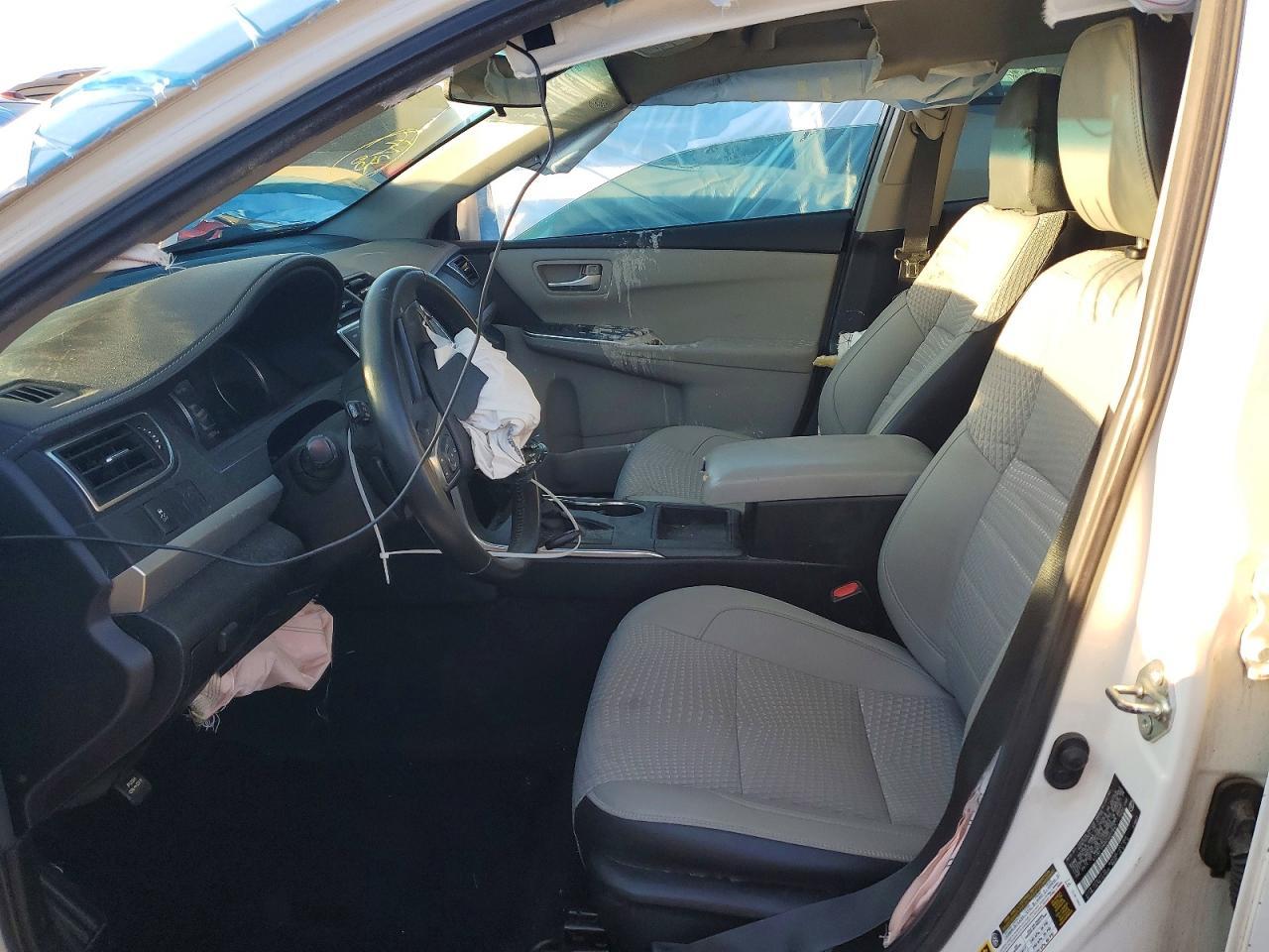 2015 Toyota Camry Le - Фото 7