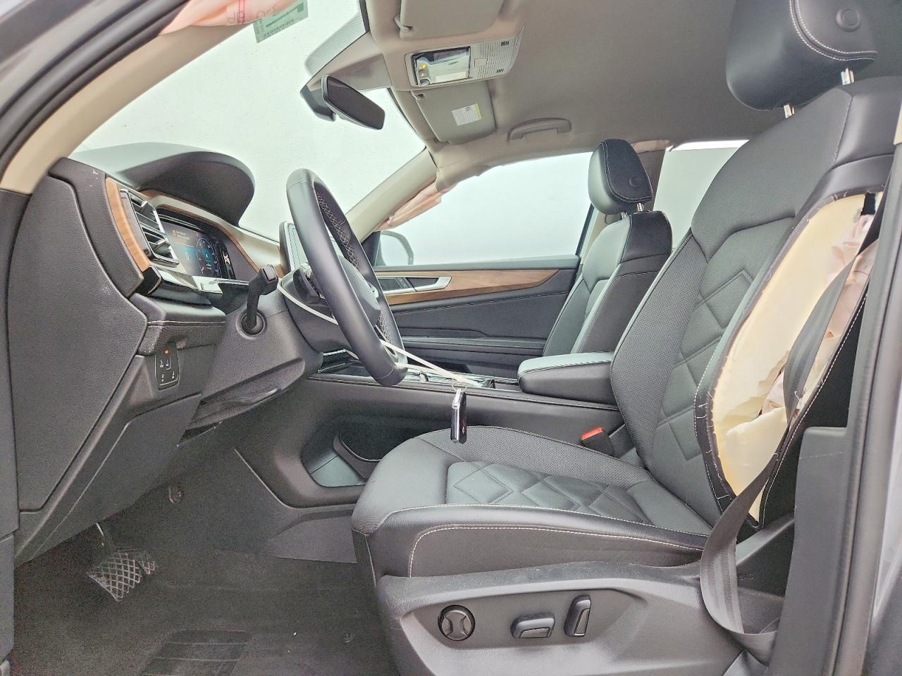 2024 Volkswagen Atlas Se - Image 7