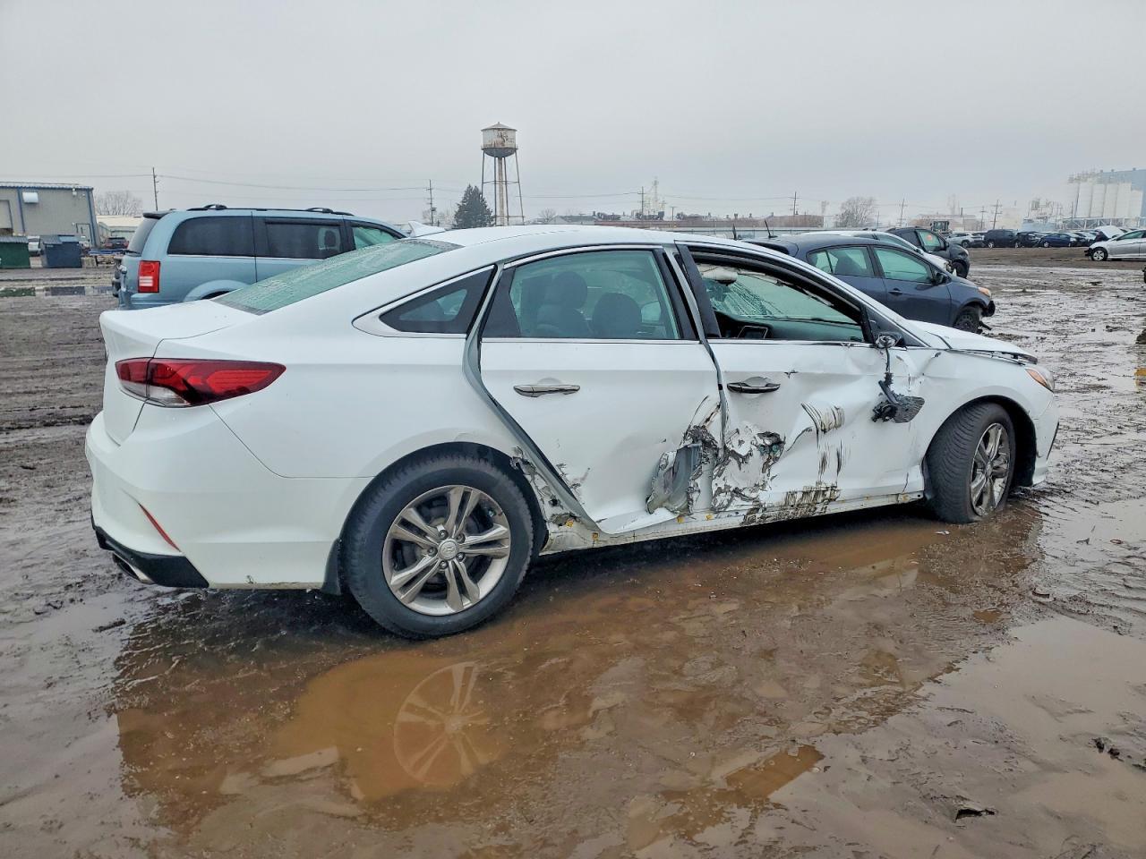 2019 Hyundai Sonata - Image 3