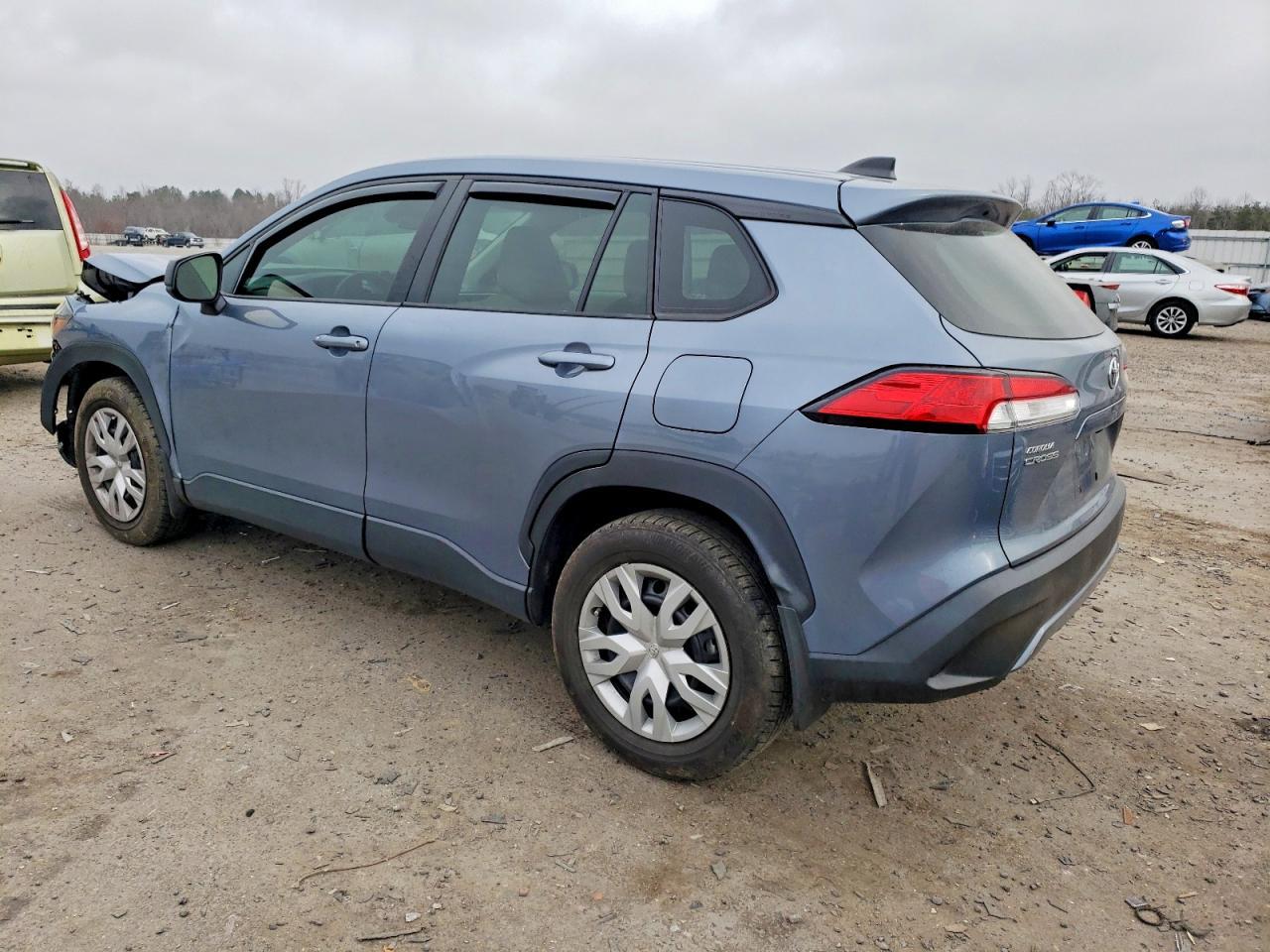 2022 Toyota Corolla Cross L - Image 2