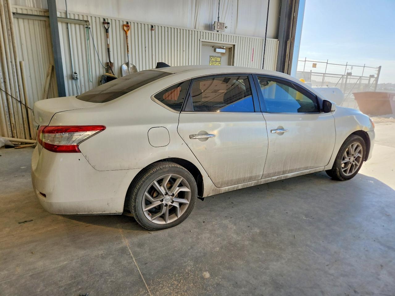 2014 Nissan Sentra S - Фото 3