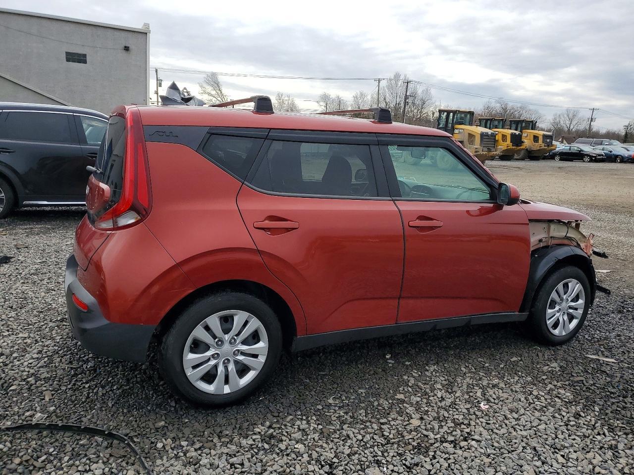 2022 Kia Soul Lx - Image 3