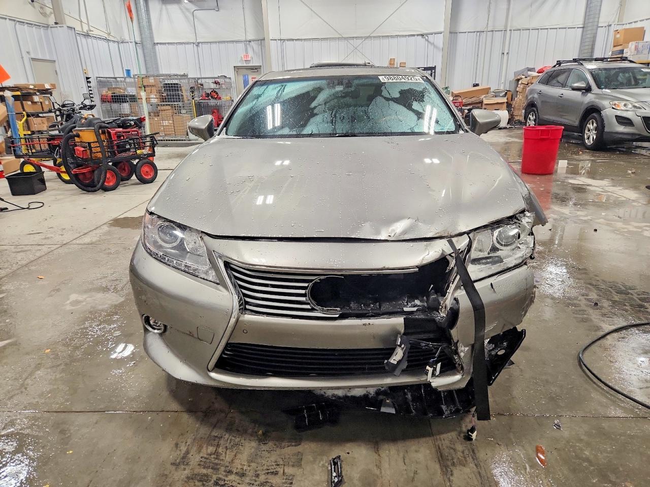 2015 Lexus Es 300H - Image 5