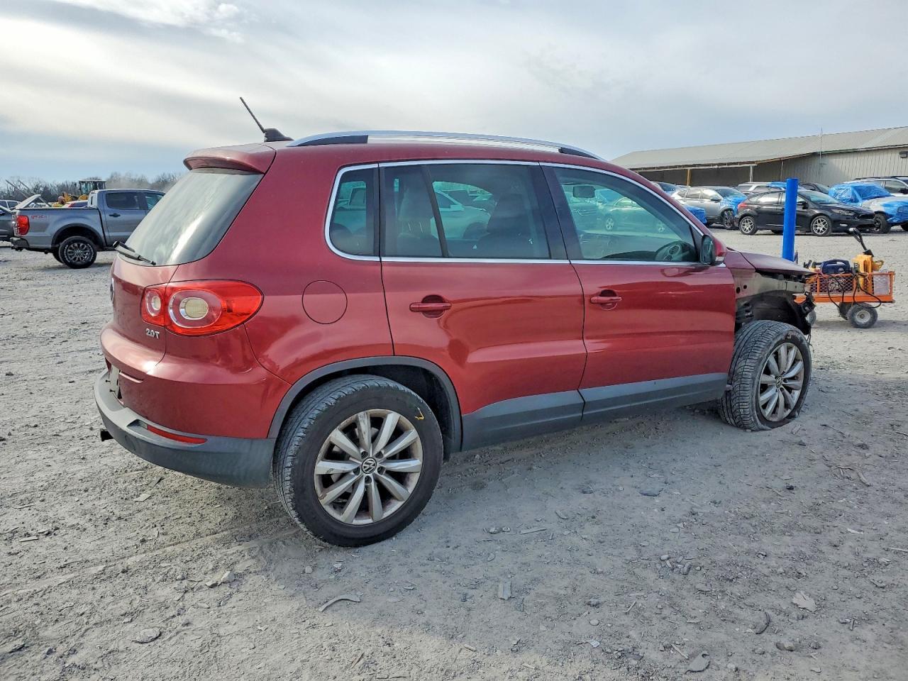 2011 Volkswagen Tiguan S - Фото 3