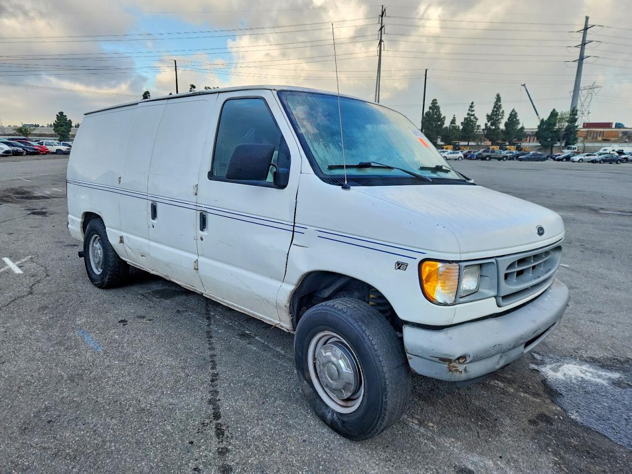 1998 Ford Econoline E250 Van - Image 4