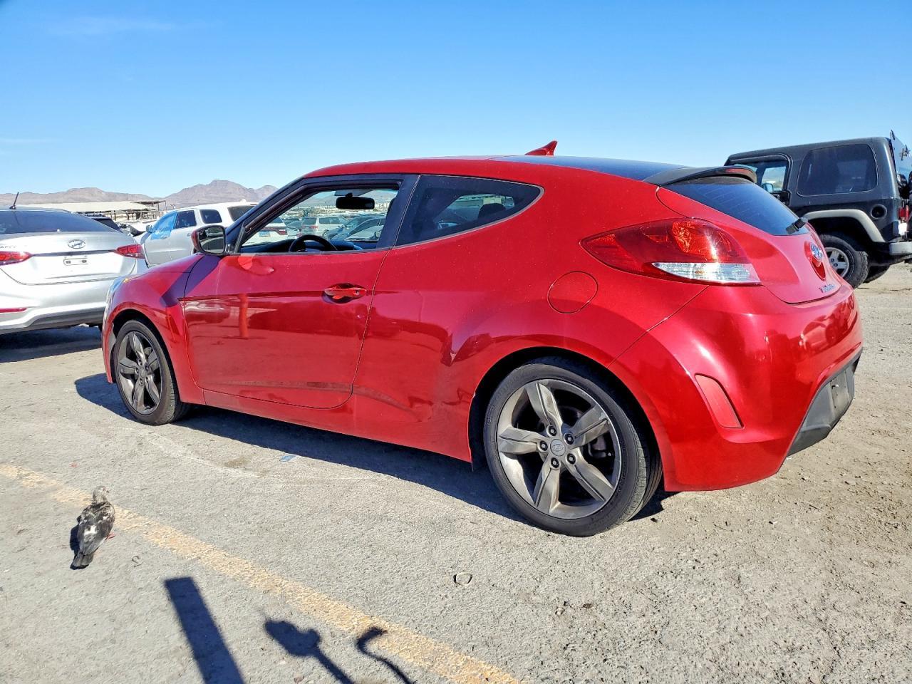2015 Hyundai Veloster - Фото 2