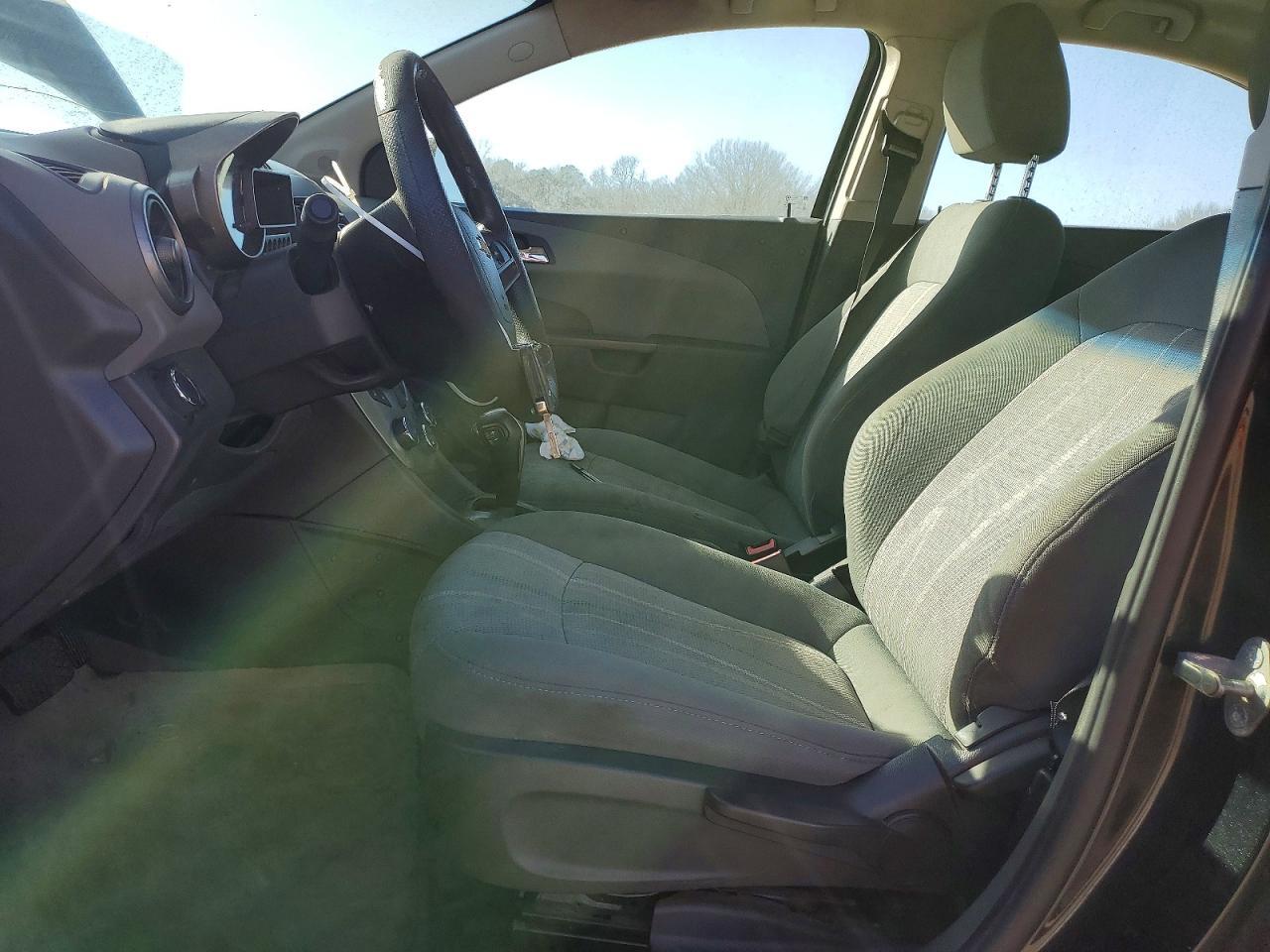 2014 Chevrolet Sonic - Image 7