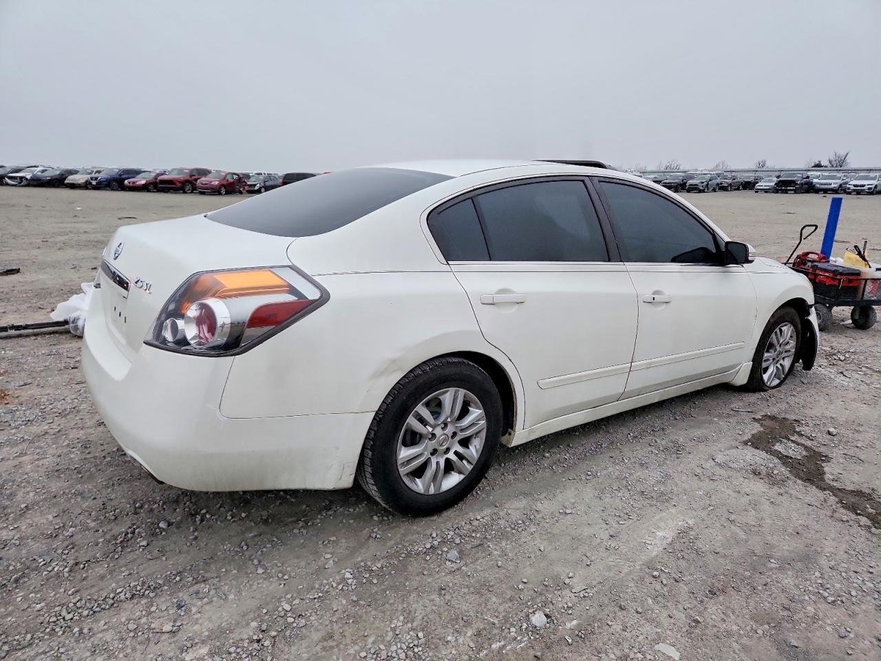 2012 Nissan Altima Base - Фото 3