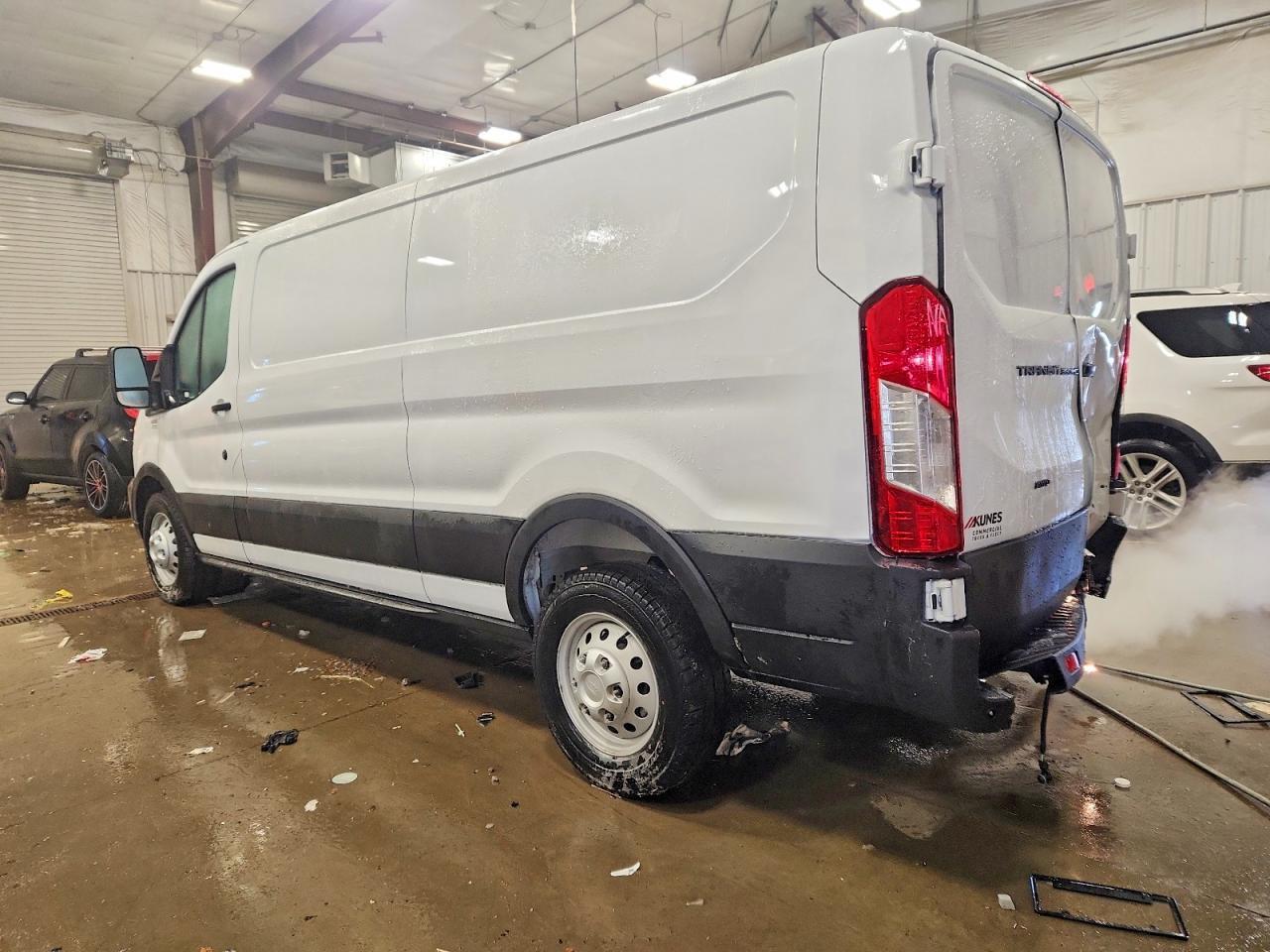 2026 Ford Transit 350 Hd Delivery Van - Фото 2