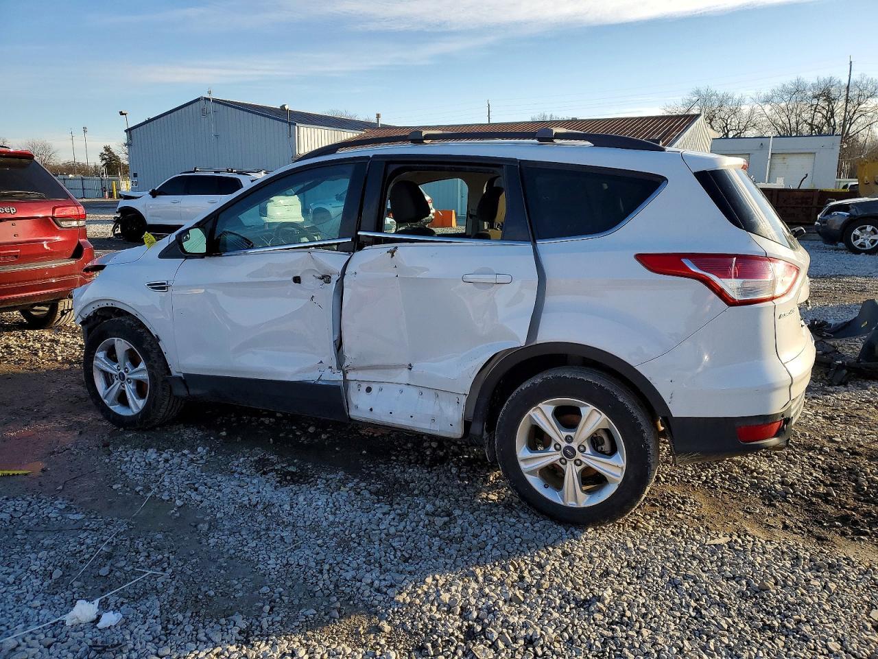 2016 Ford Escape Se - Фото 2