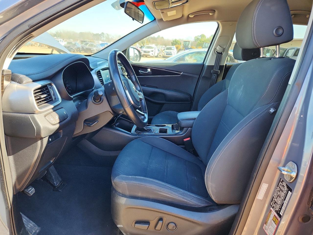 2019 Kia Sorento Lx - Image 7