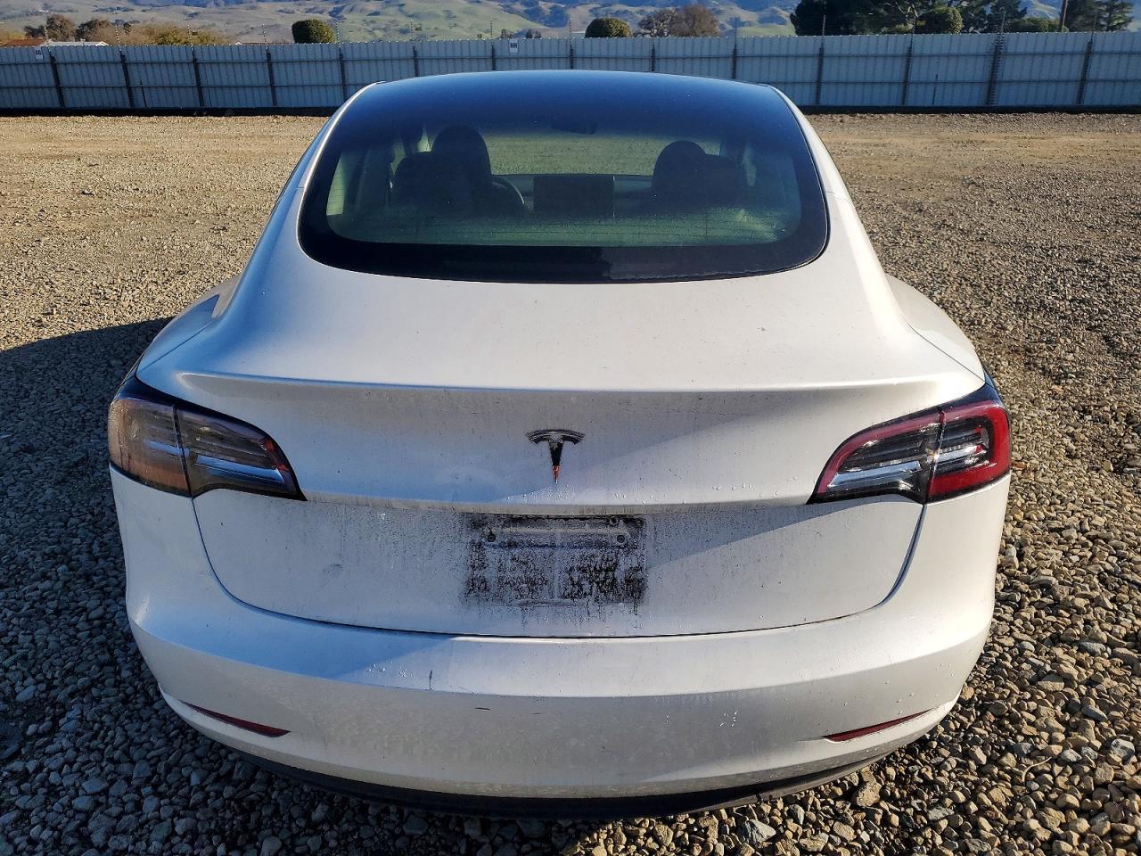 2023 Tesla Model 3 - Фото 6