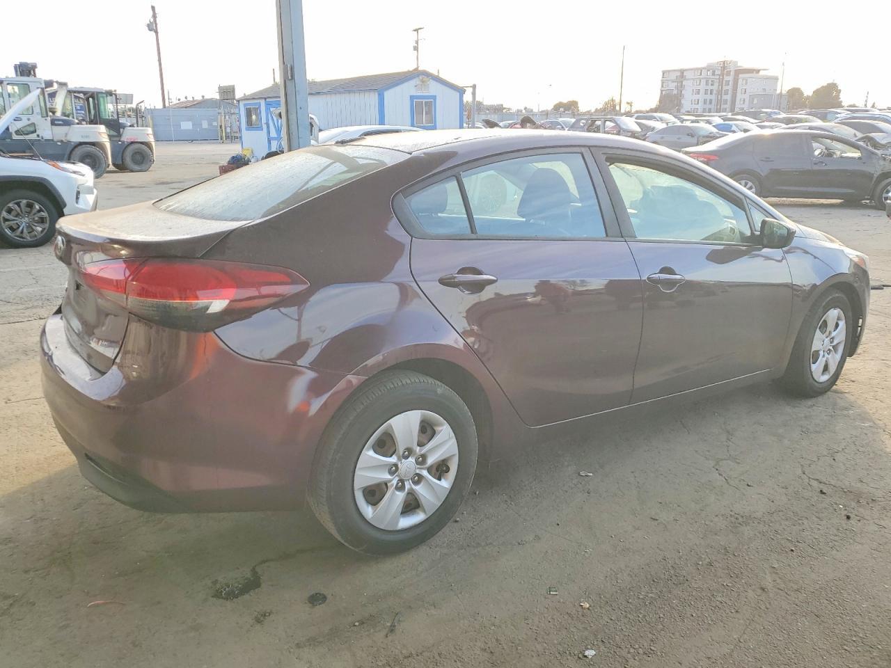 2018 Kia Forte Lx - Image 3