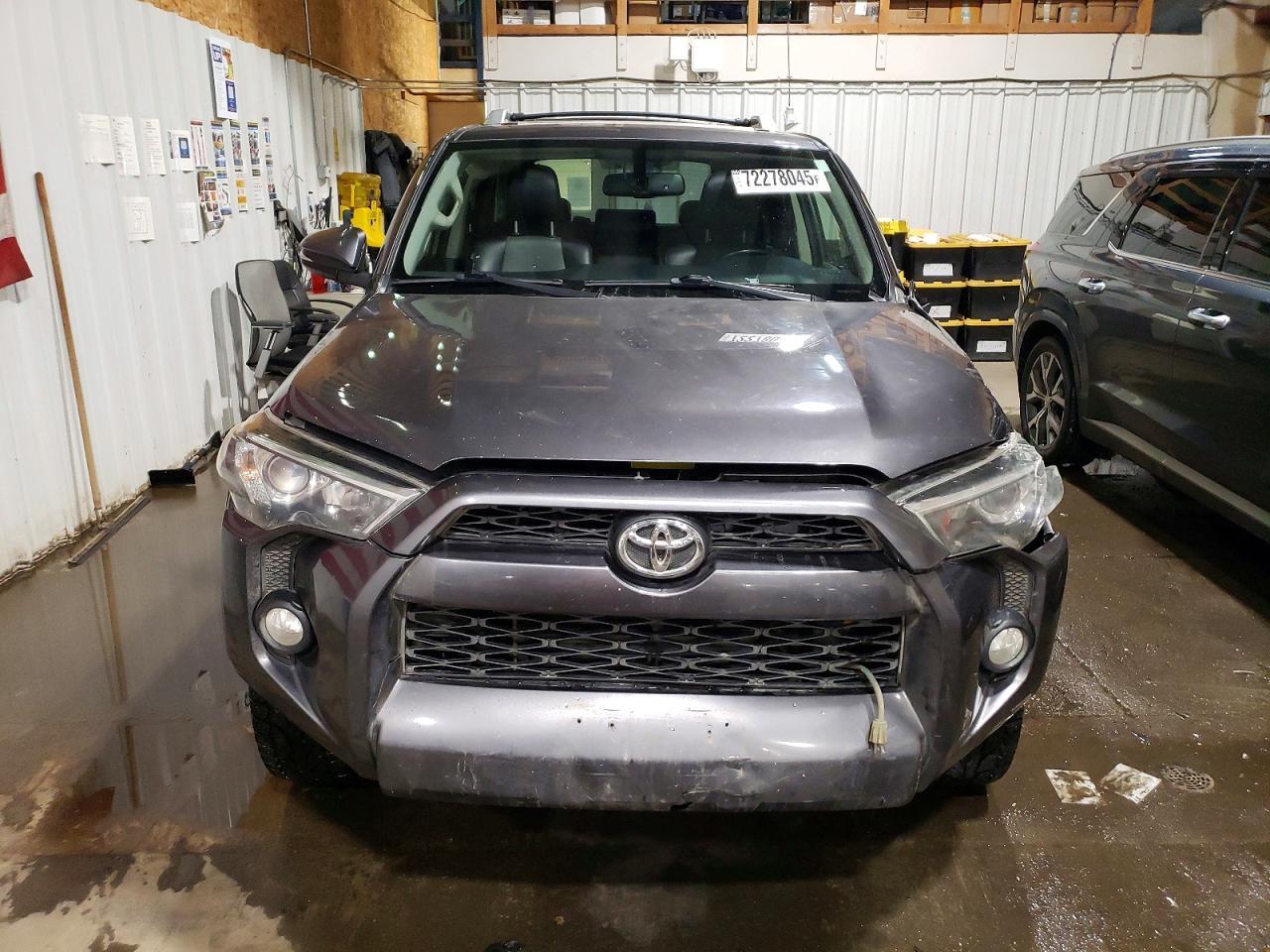 2014 Toyota 4Runner Sr5 - Image 5