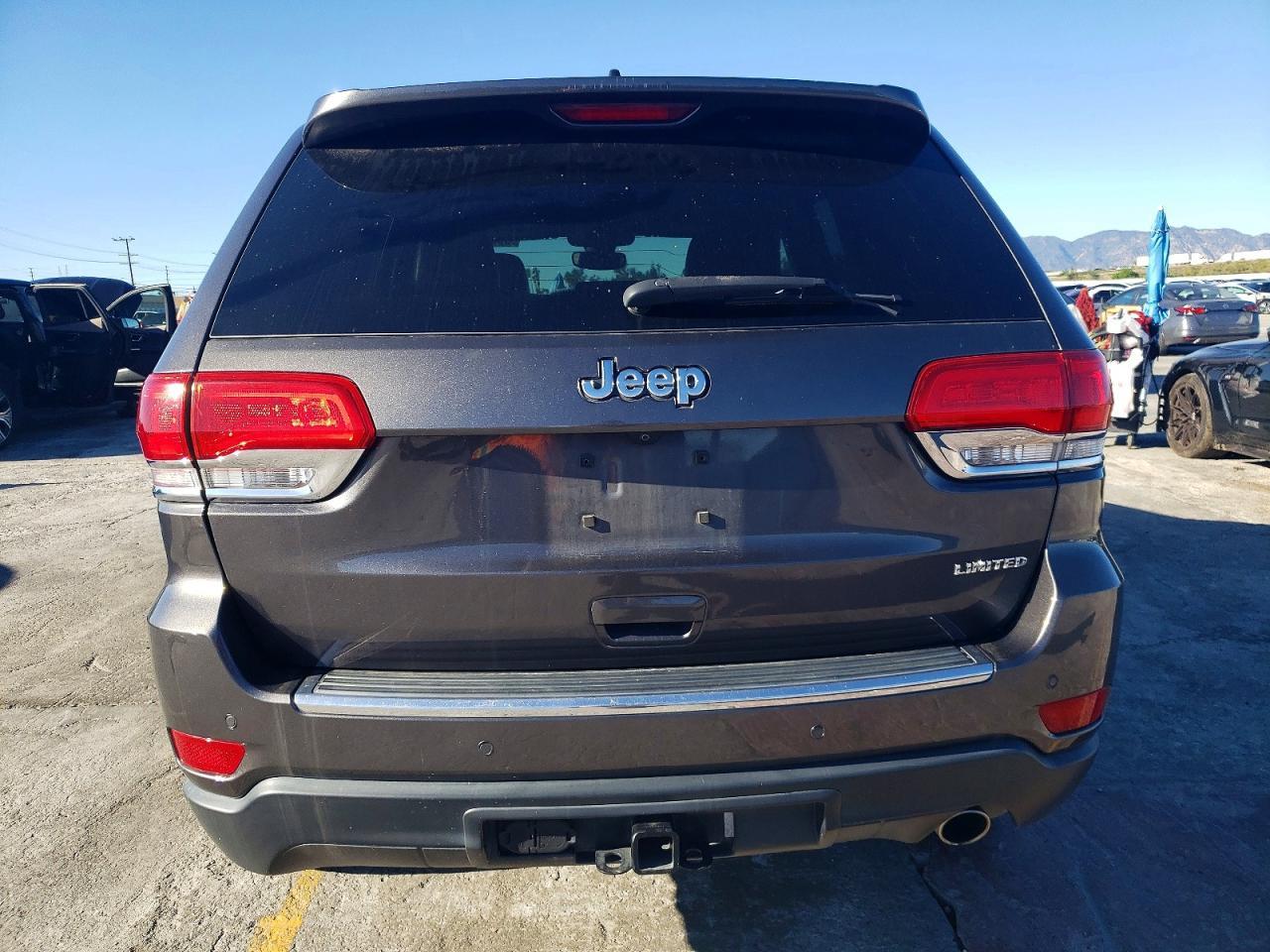 2019 Jeep Grand Cherokee Limited - Image 6