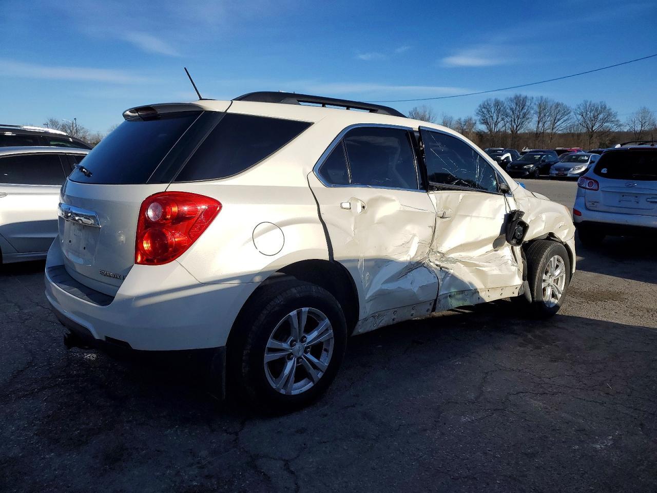2015 Chevrolet Equinox - Фото 3