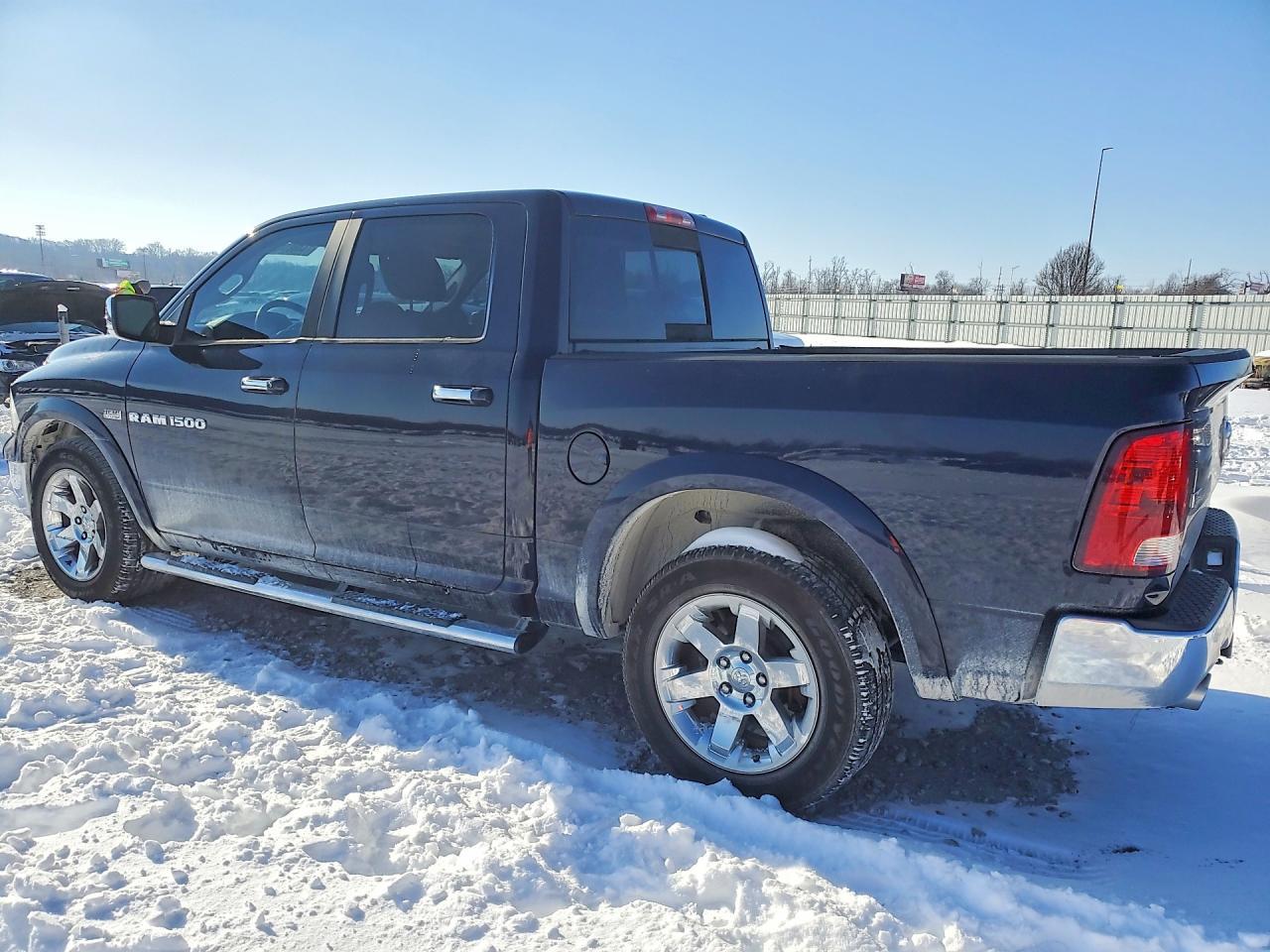 2012 Dodge Ram 1500 Laramie - Фото 2