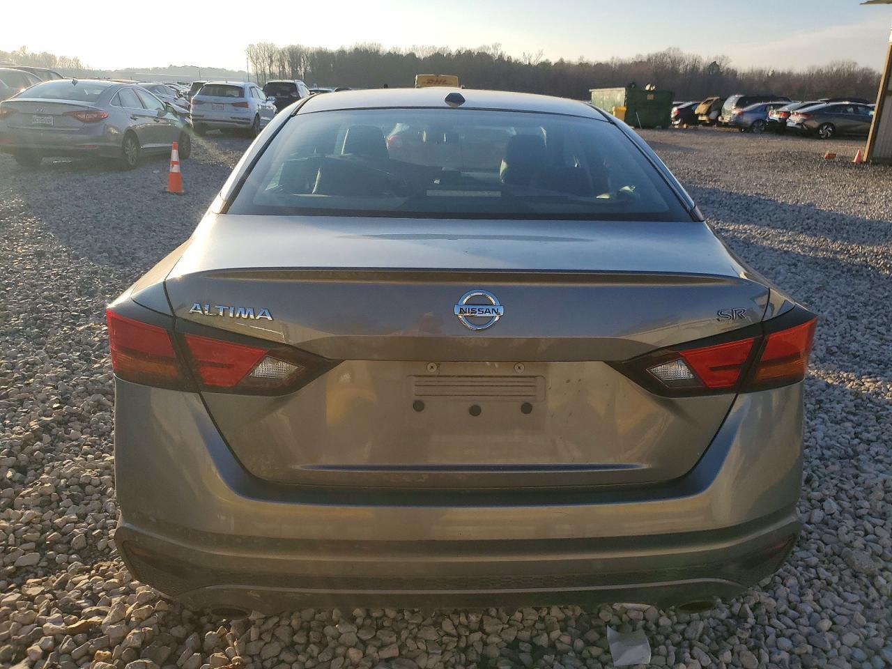 2021 Niss Altima - Фото 6