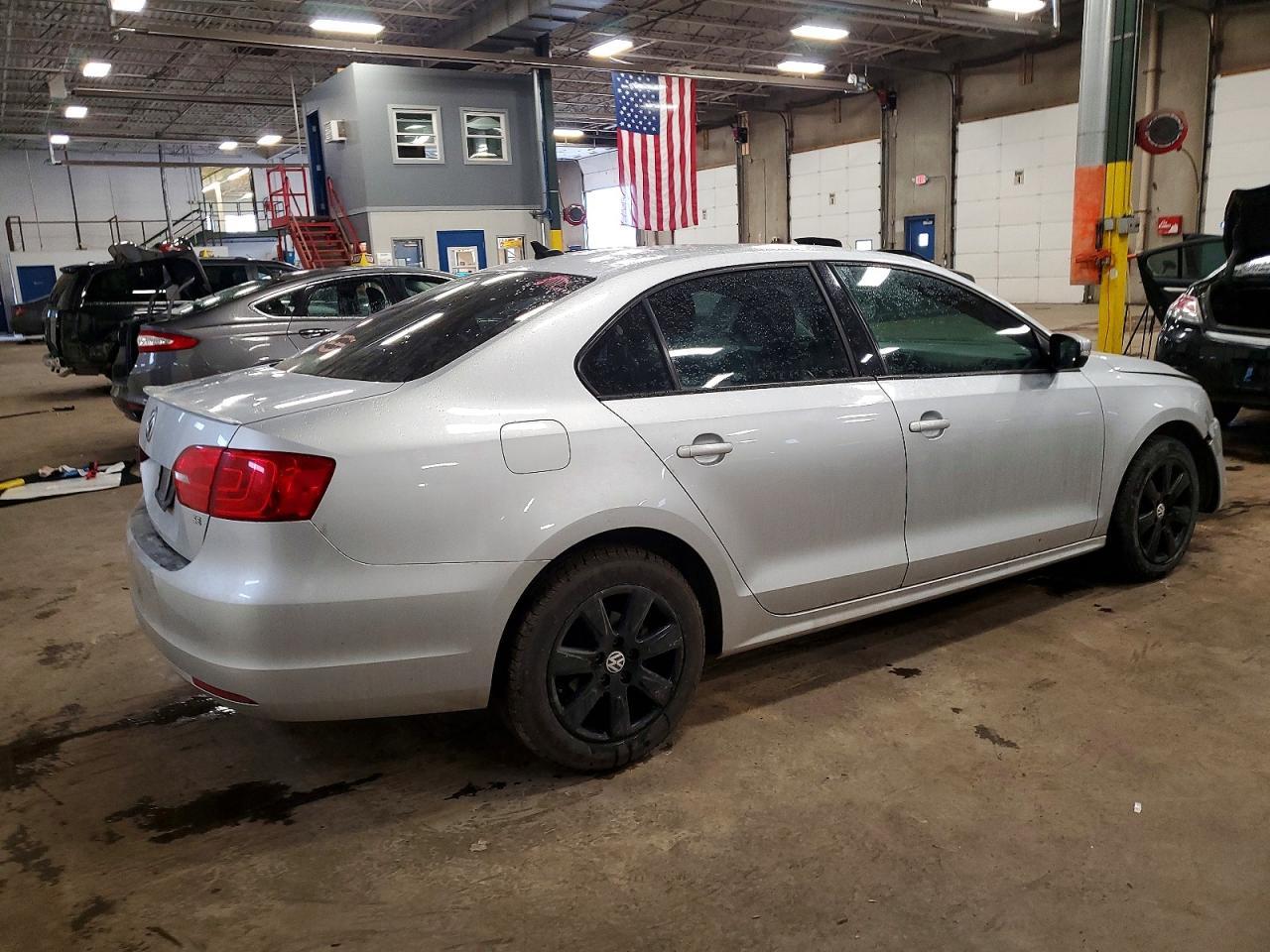 2014 Volkswagen Jetta Se - Image 3