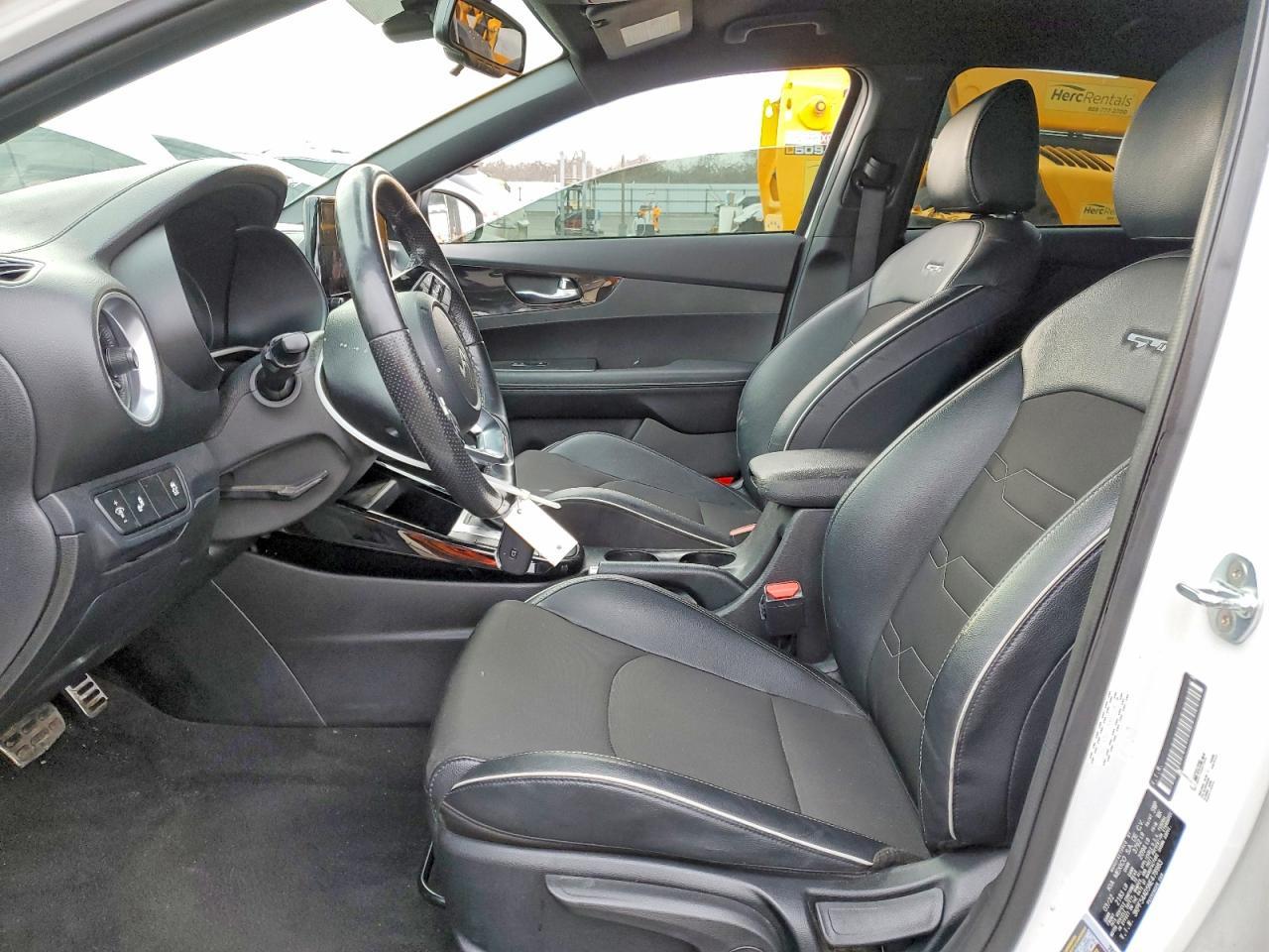2022 Kia Forte Gt Line - Фото 7
