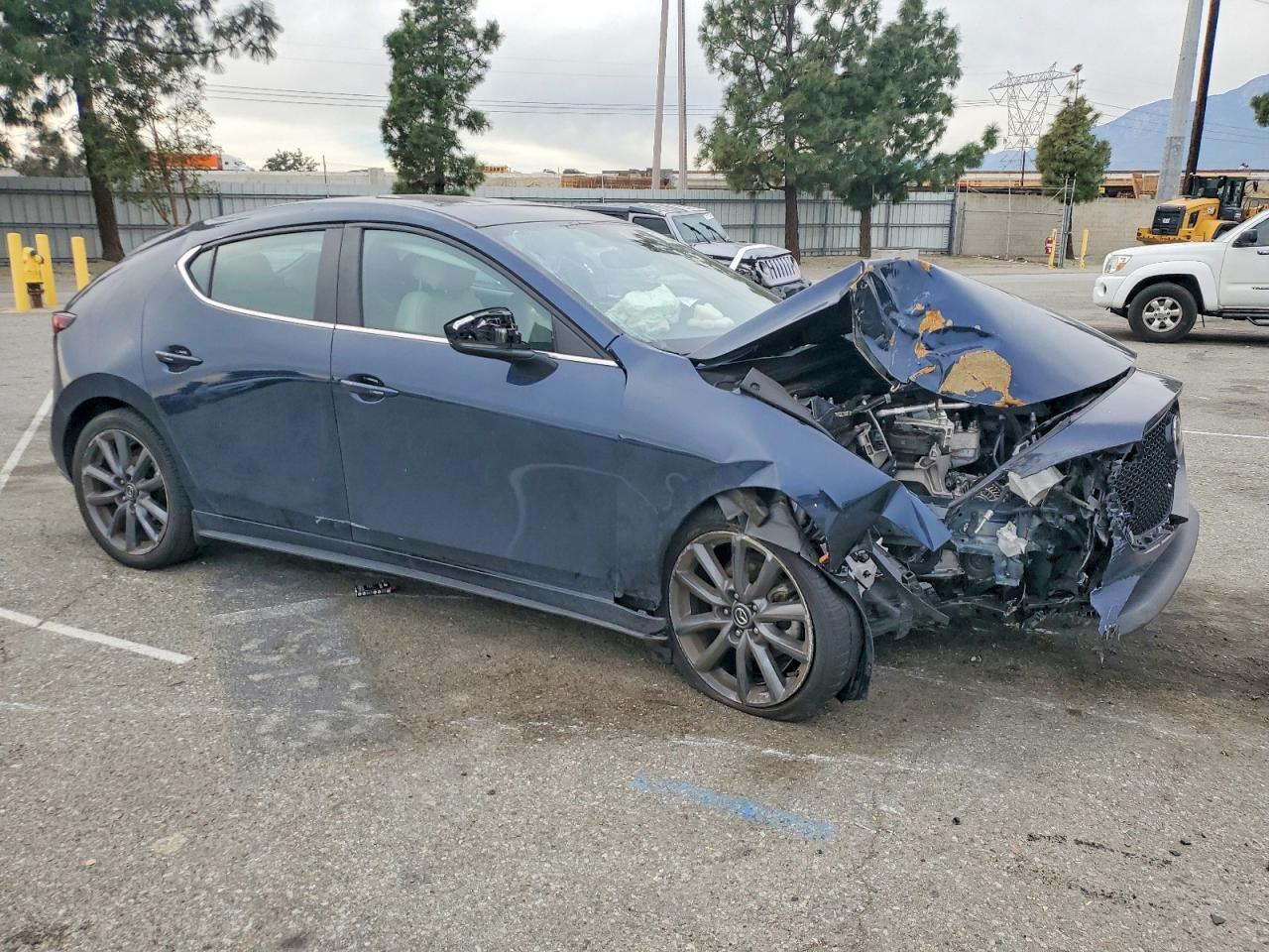 2022 Mazda 3 Preferred - Фото 4