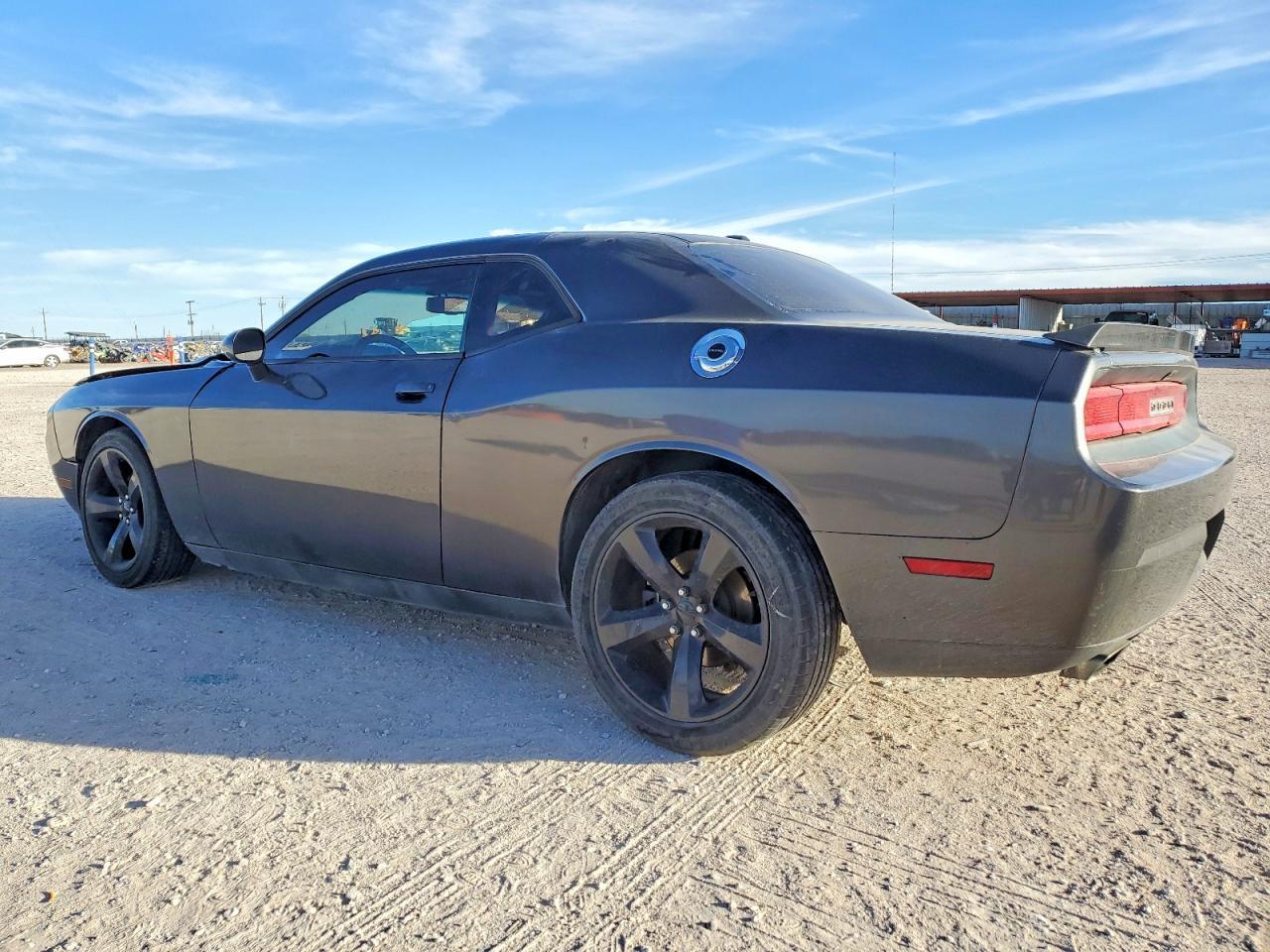 2014 Dodge Challenger Sxt - Фото 2