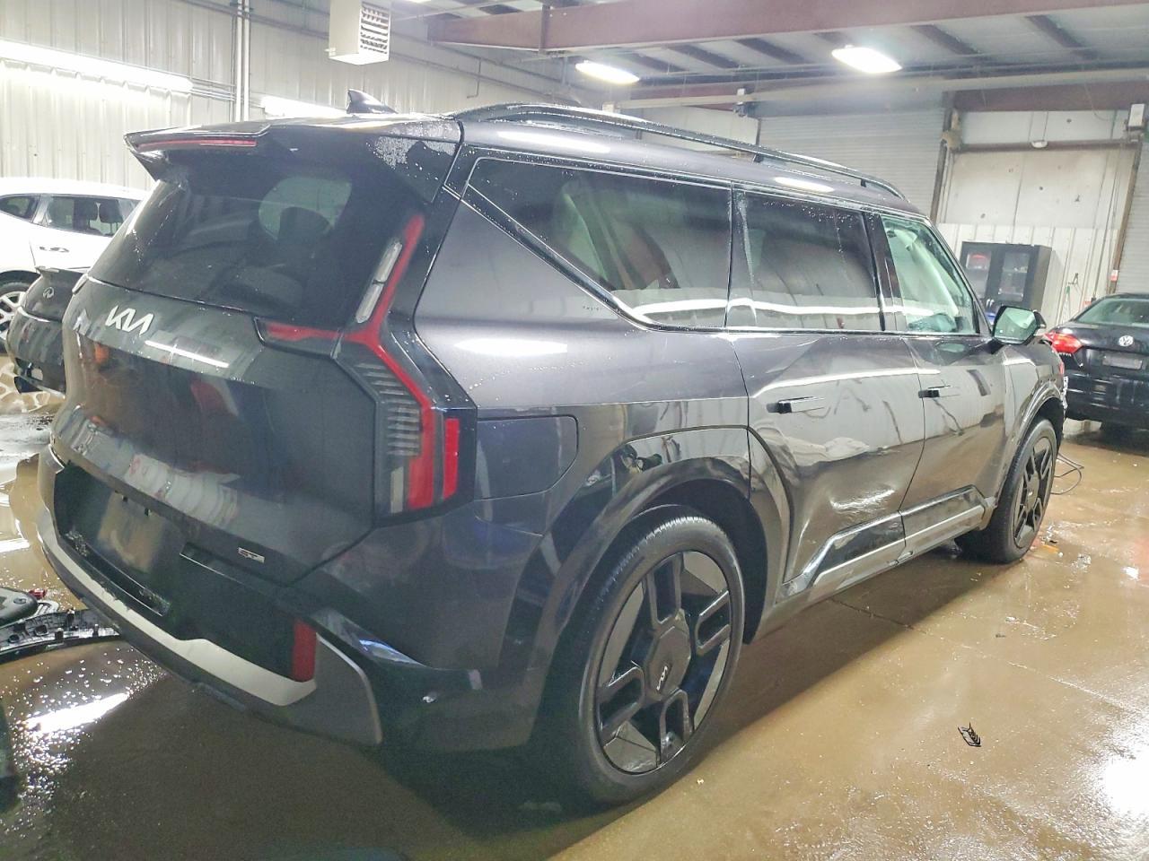 2024 Kia Ev9 Gt-Line - Image 3