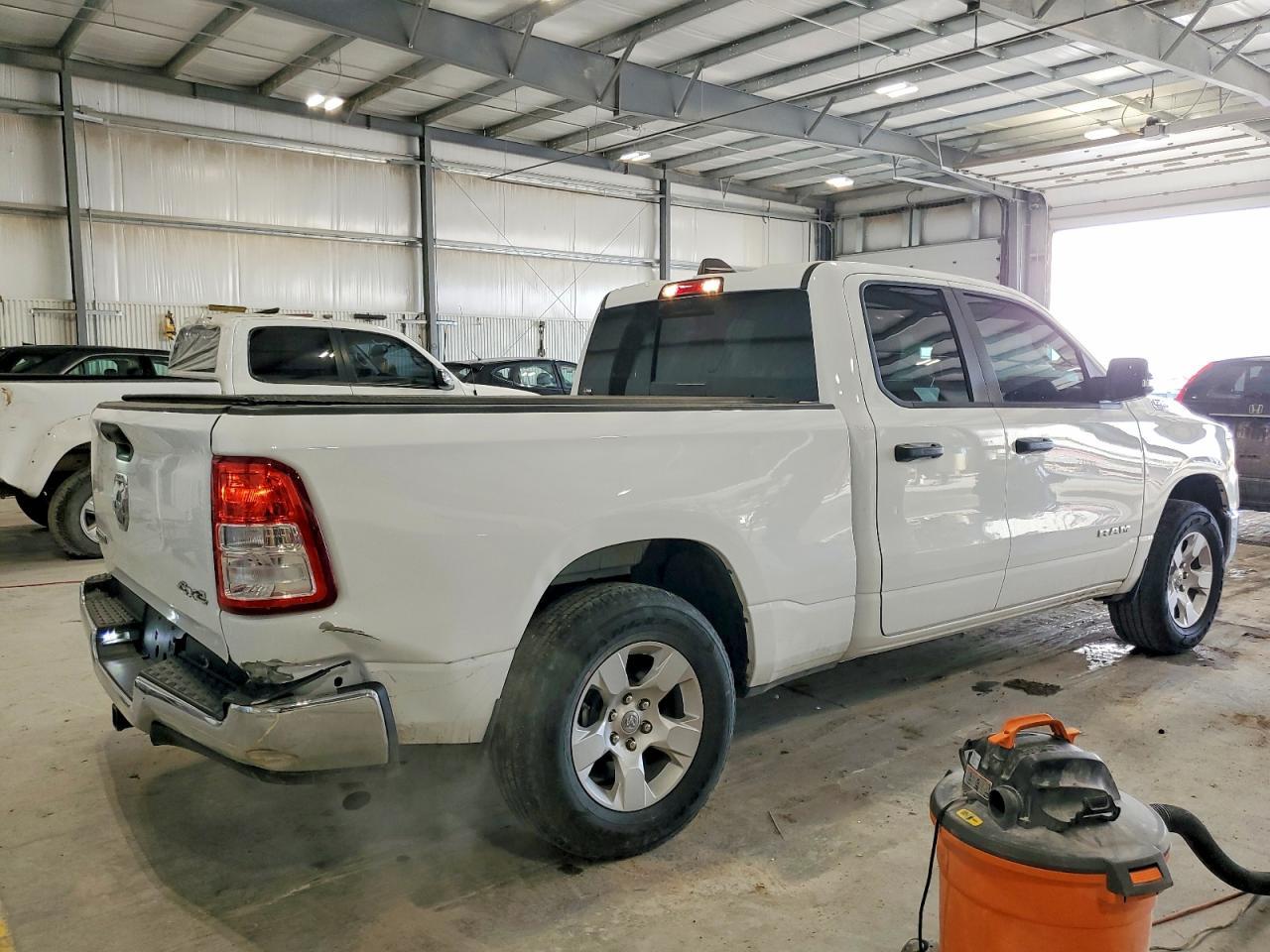 2023 Ram 1500 - Image 3