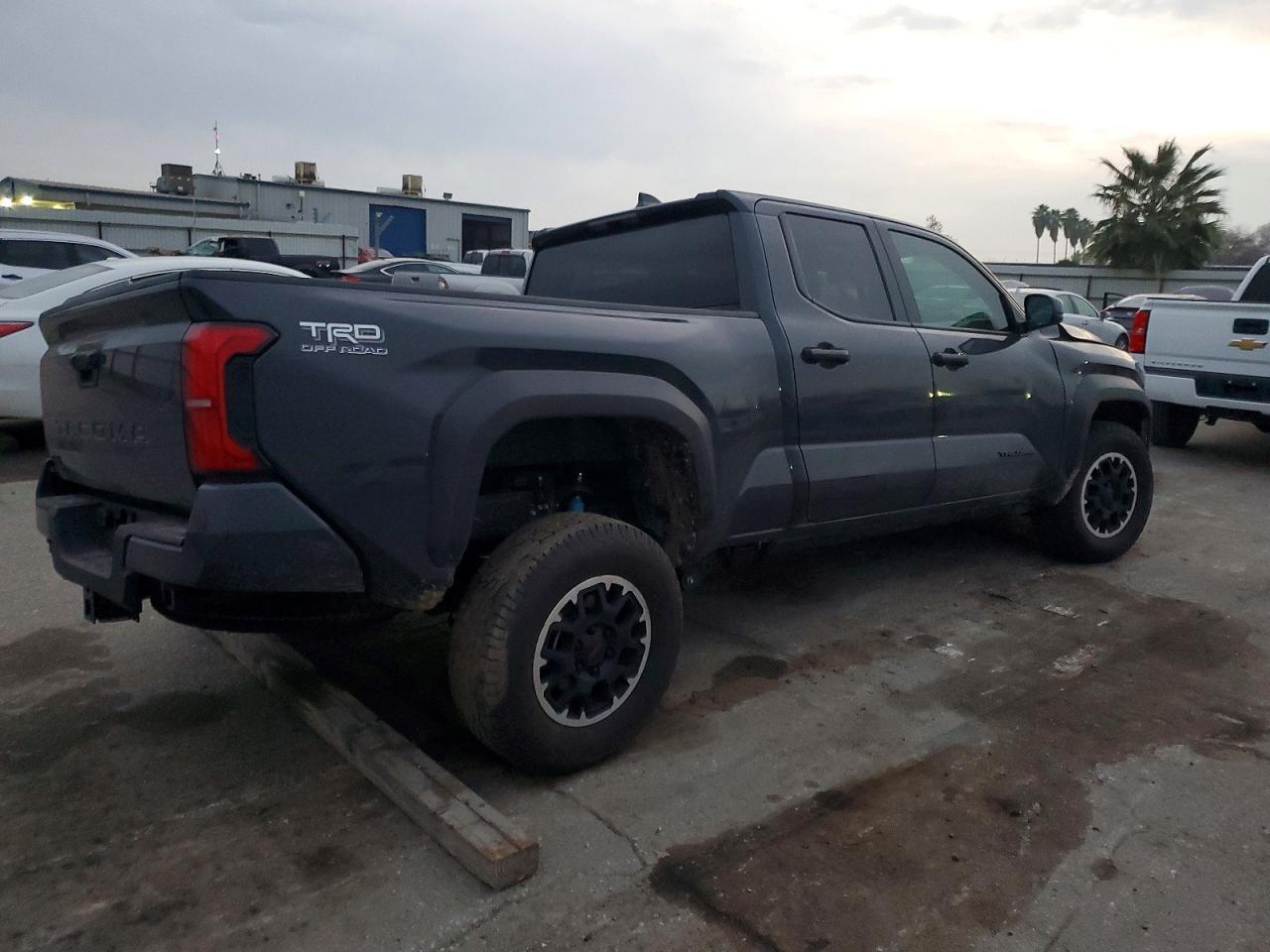 2025 Toyota Tacoma Double Cab - Фото 3
