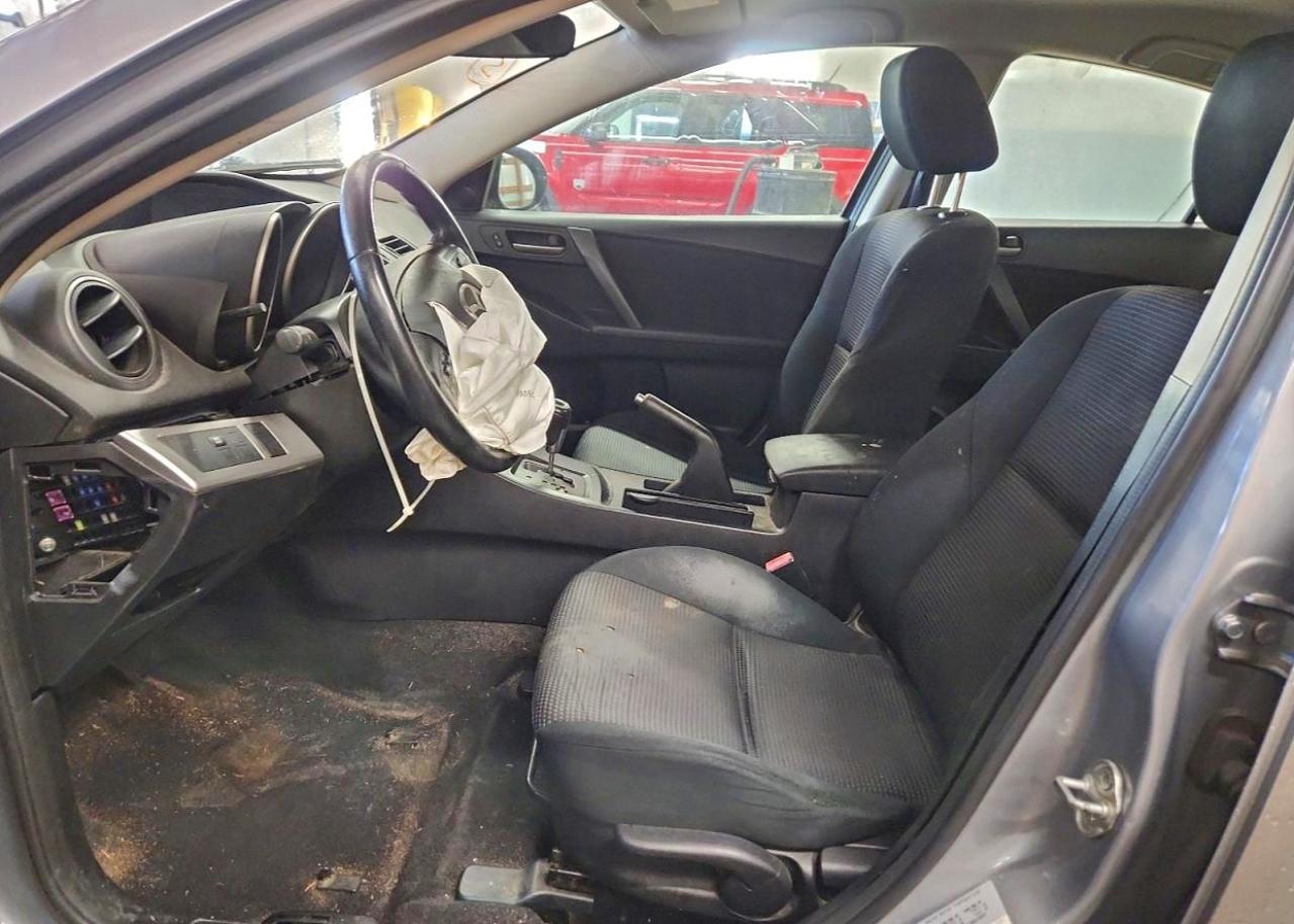 2012 Mazda 3 I - Image 7