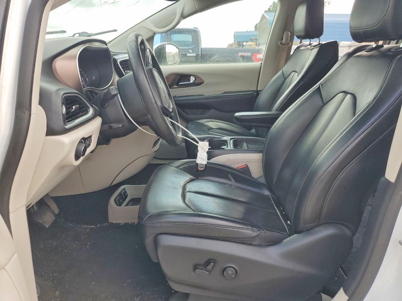 2021 Chrysler Voyager Lxi - Фото 7
