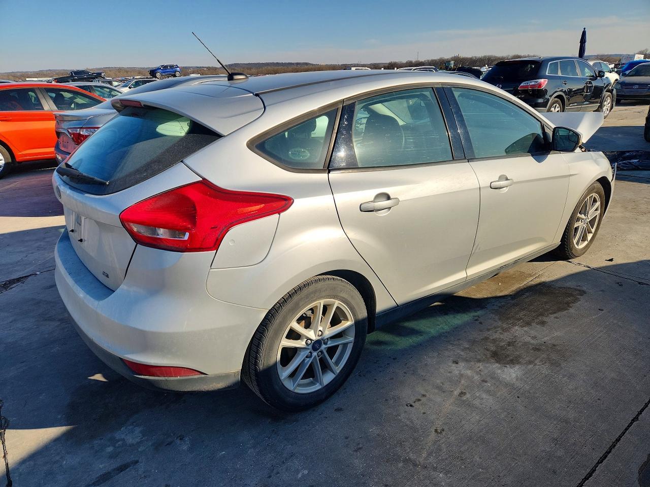 2017 Ford Focus Se - Image 3