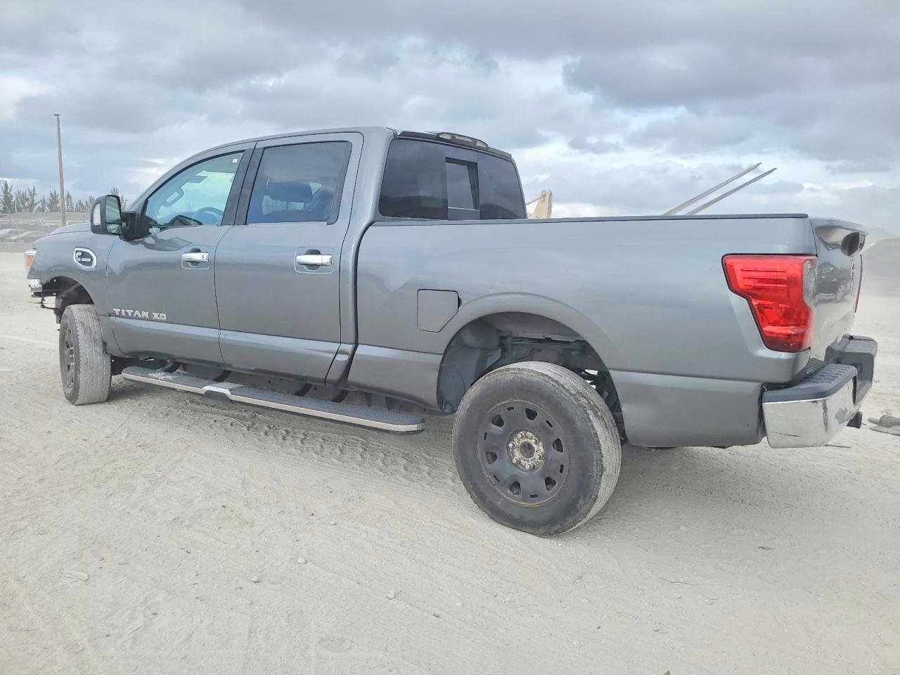 2016 Nissan Titan Xd S - Фото 2