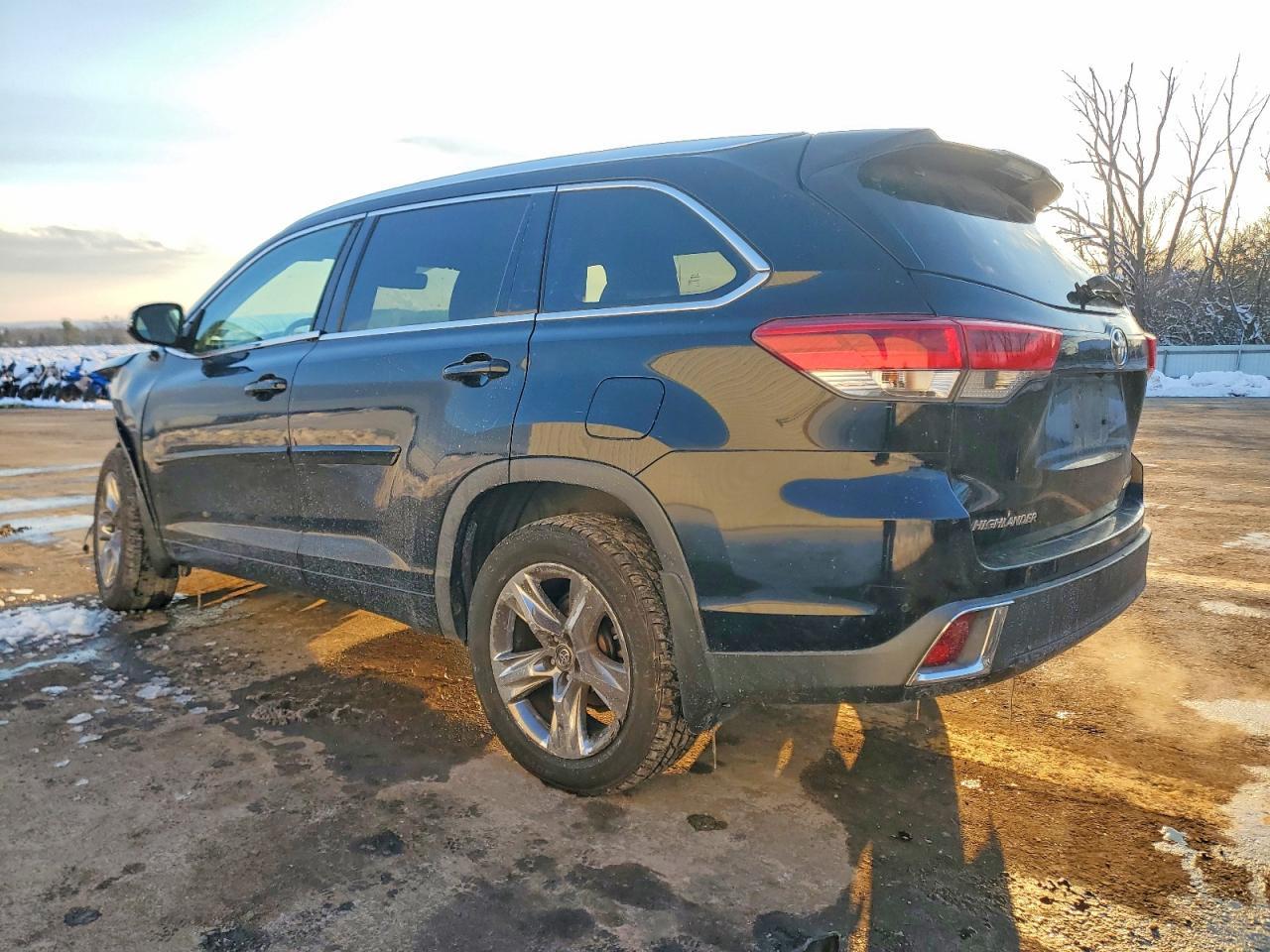2018 Toyota Highlander Limited - Фото 2