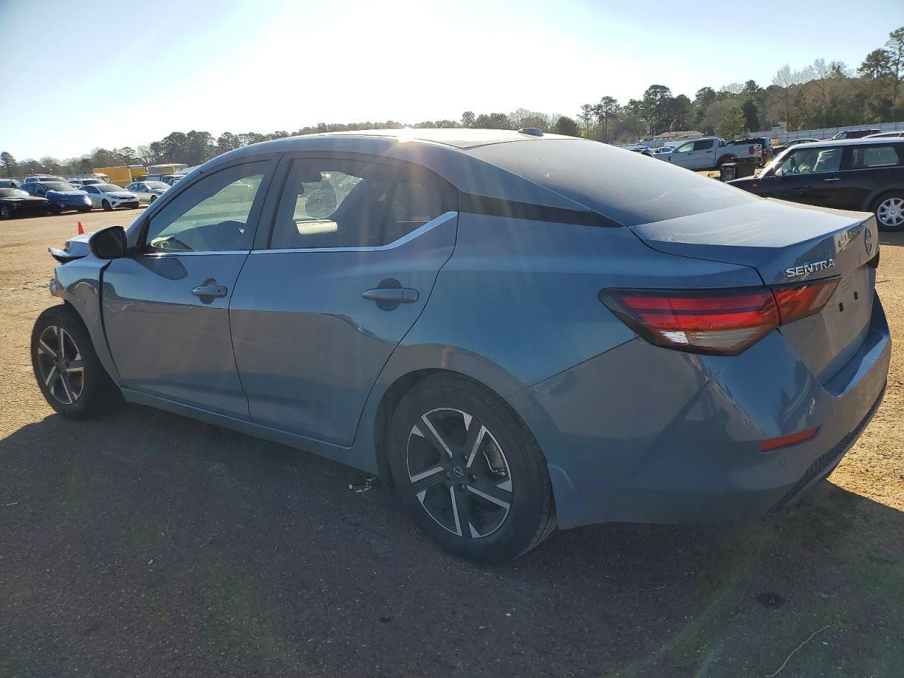 2025 Nissan Sentra Sv - Фото 2