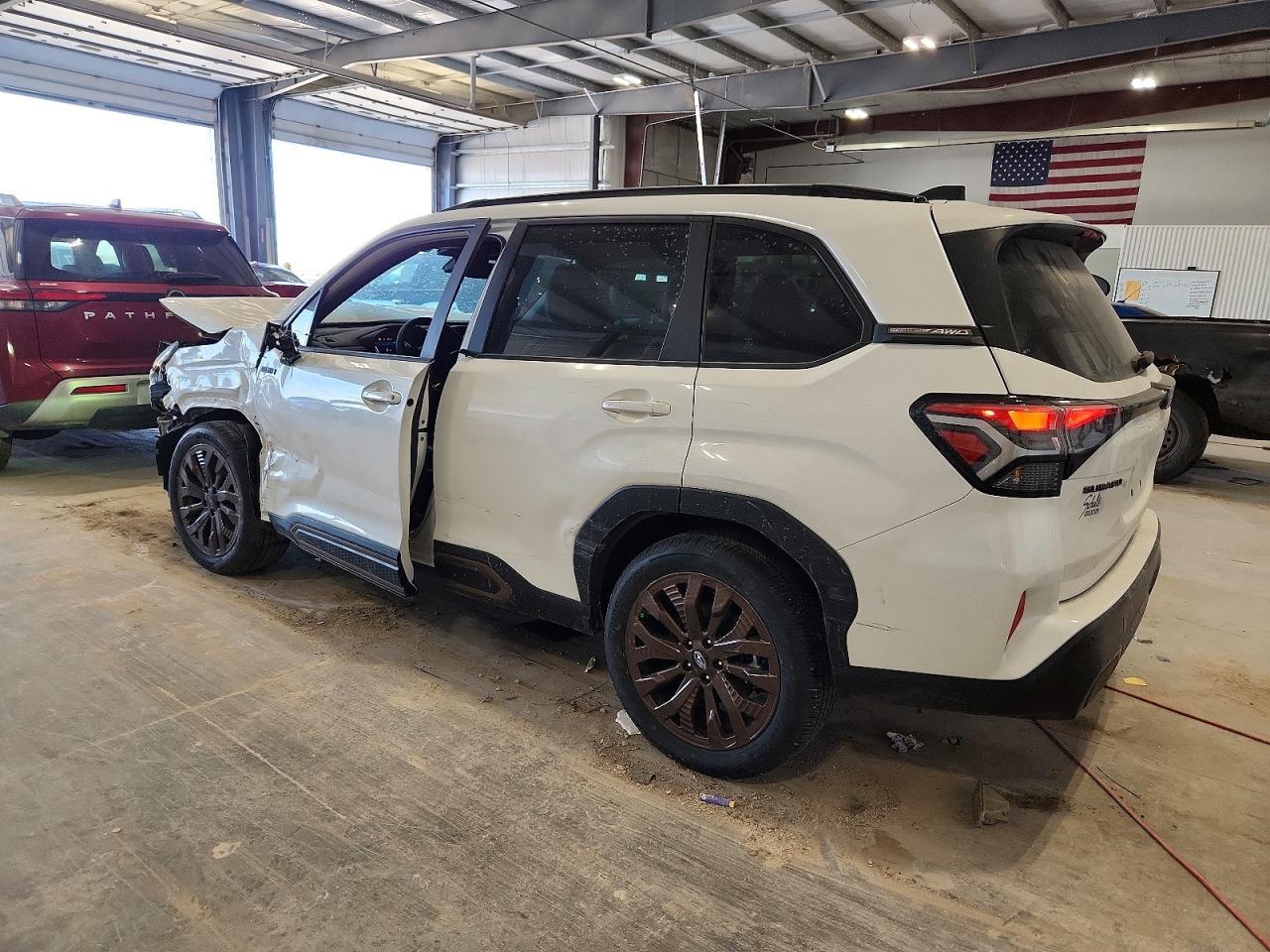 2025 Subaru Forester Sport - Фото 2