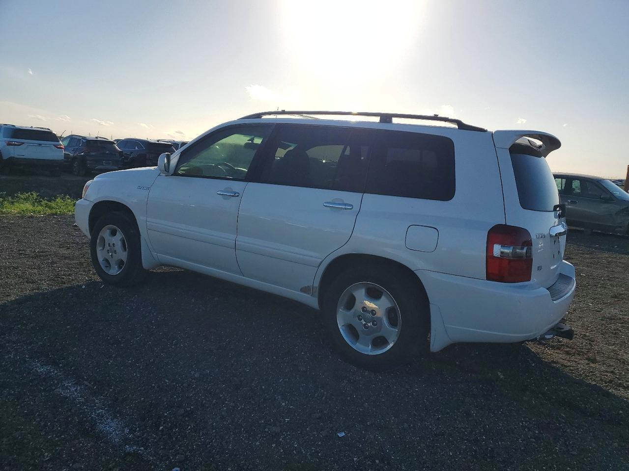 2006 Toyota Highlander Limited - Image 2