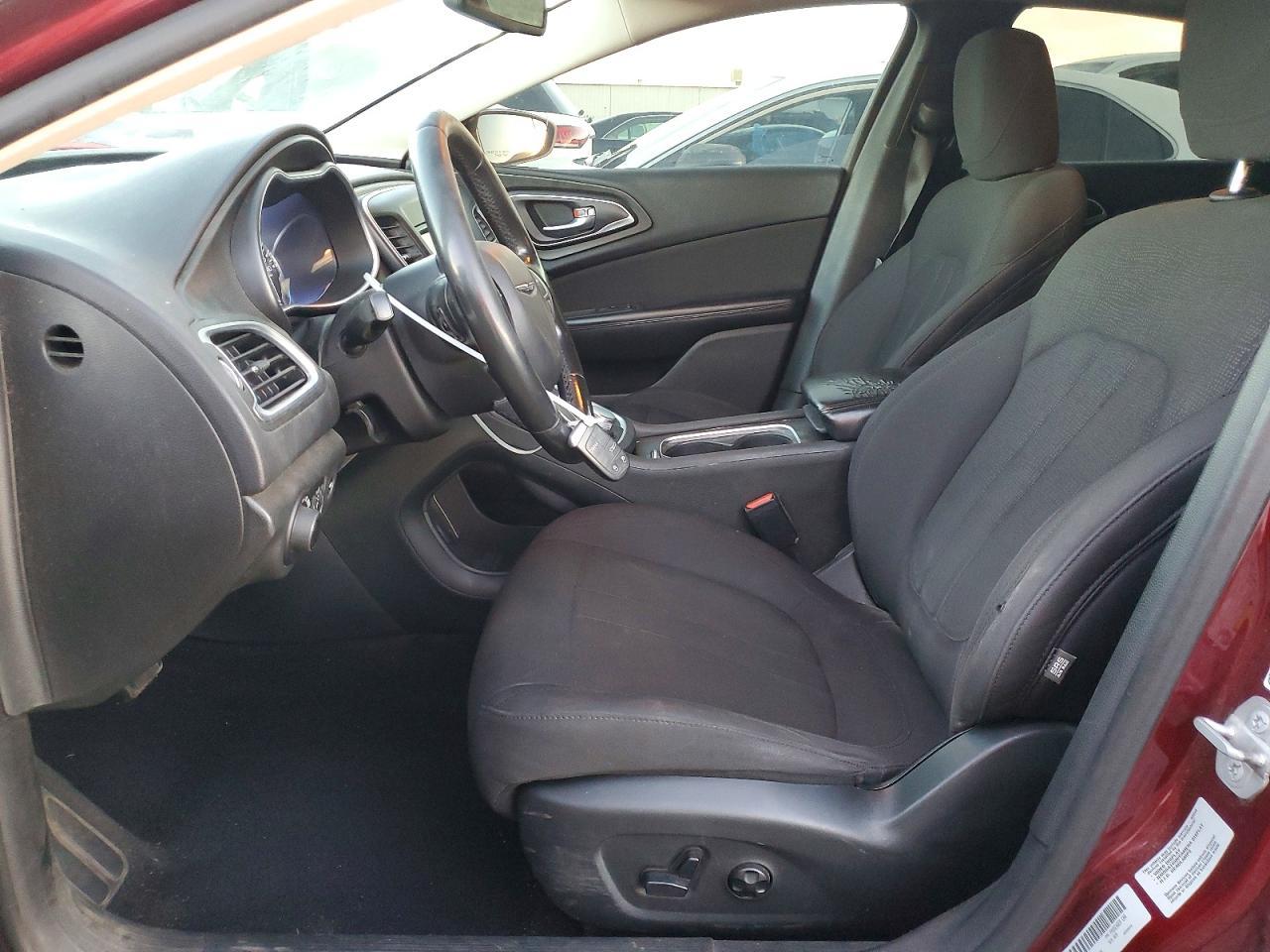 2015 Chrysler 200 Limited - Image 7