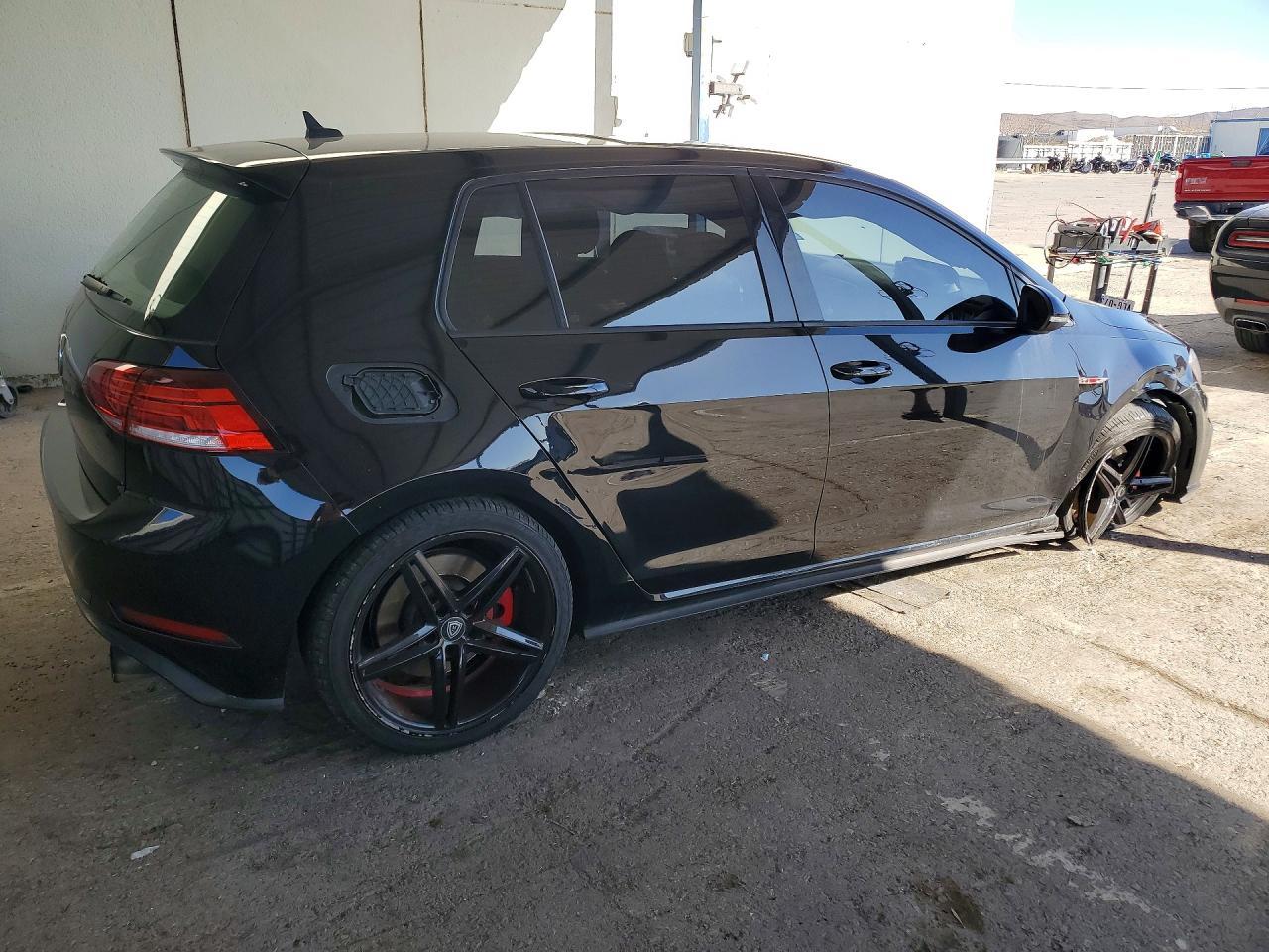 2018 Volkswagen Gti S/Se - Image 3