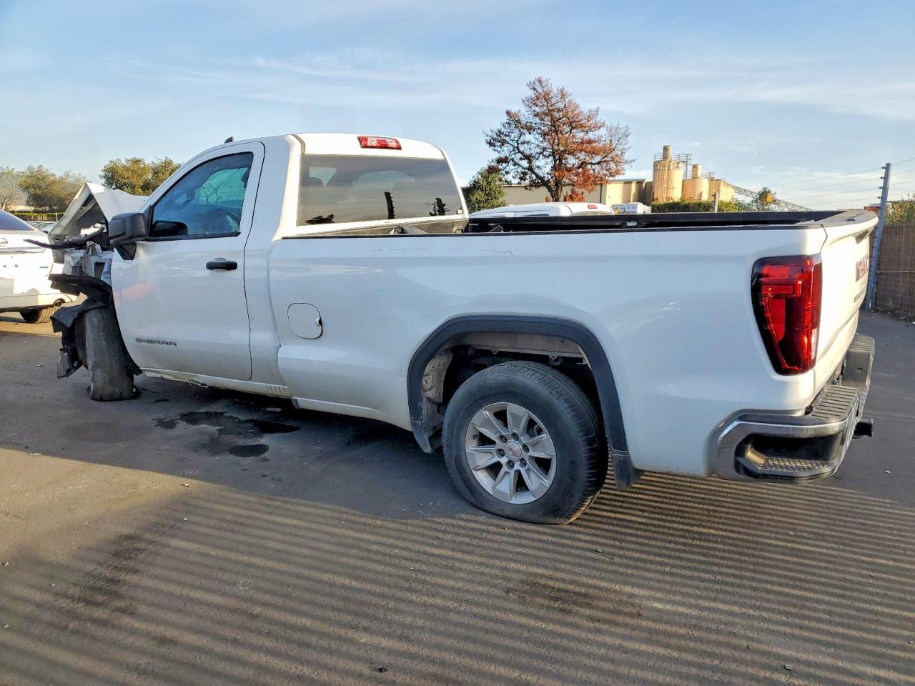 2023 GMC Sierra C1500 - Image 2
