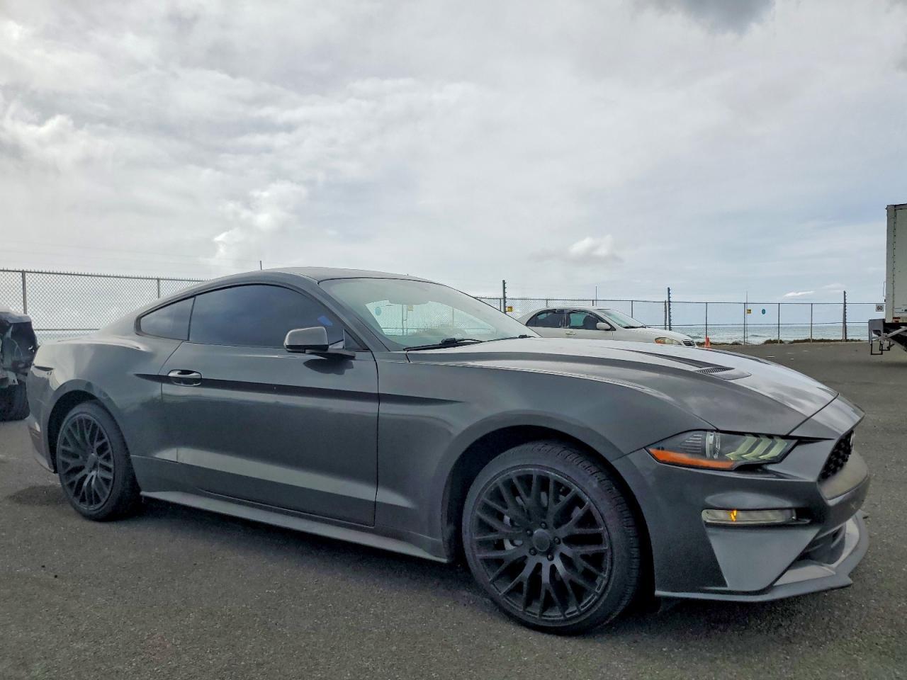 2020 Ford Mustang - Image 4