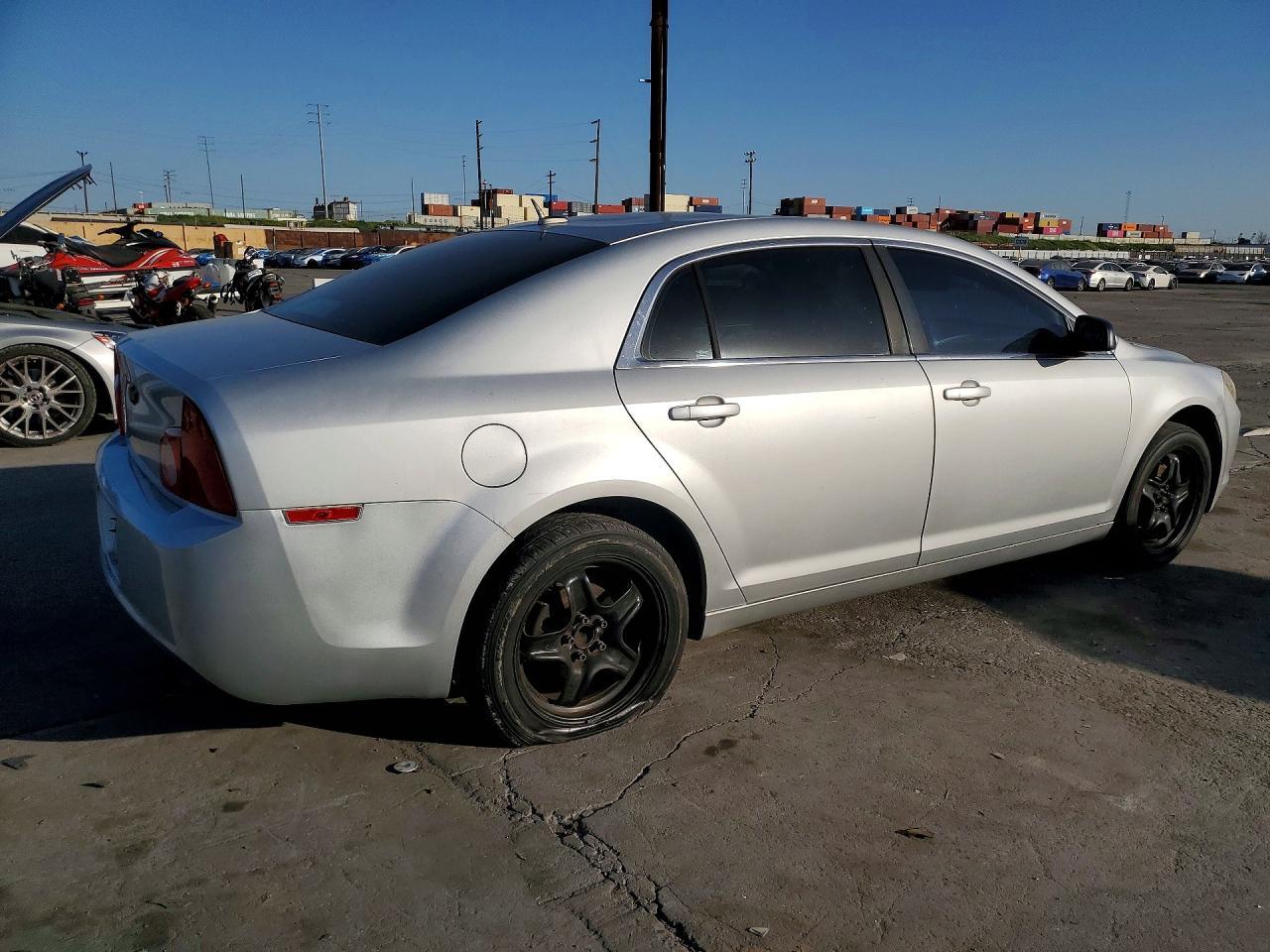2011 Chevrolet Malibu Ls - Image 3