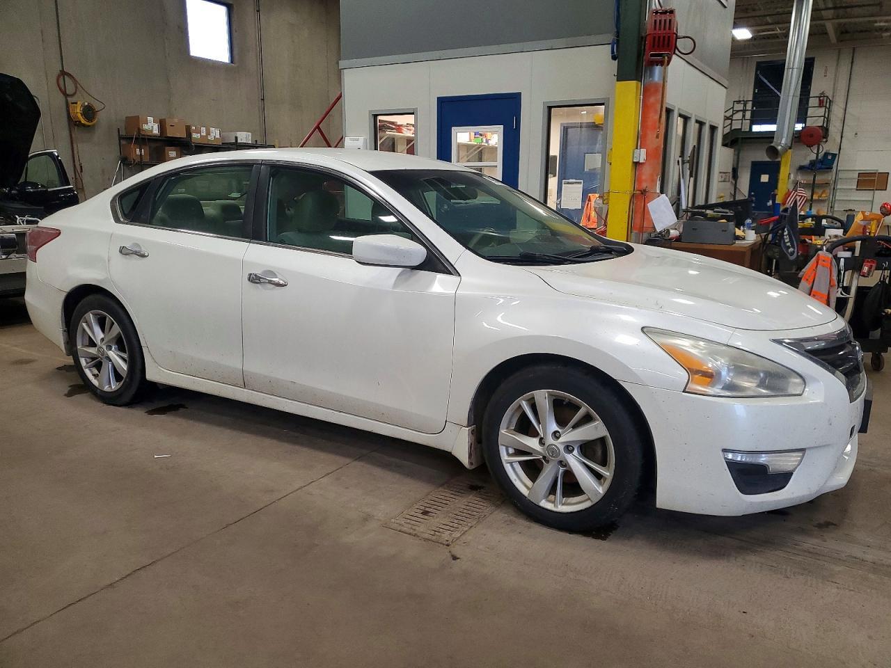 2013 Nissan Altima 2.5 - Фото 4