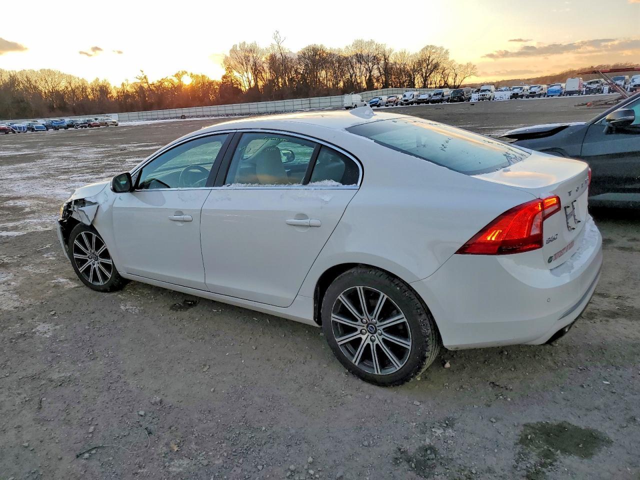 2017 Volvo S60 Premier - Image 2