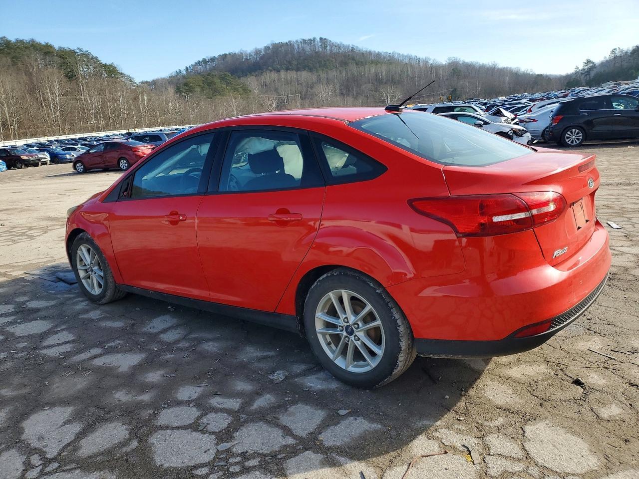 2017 Ford Focus - Фото 2