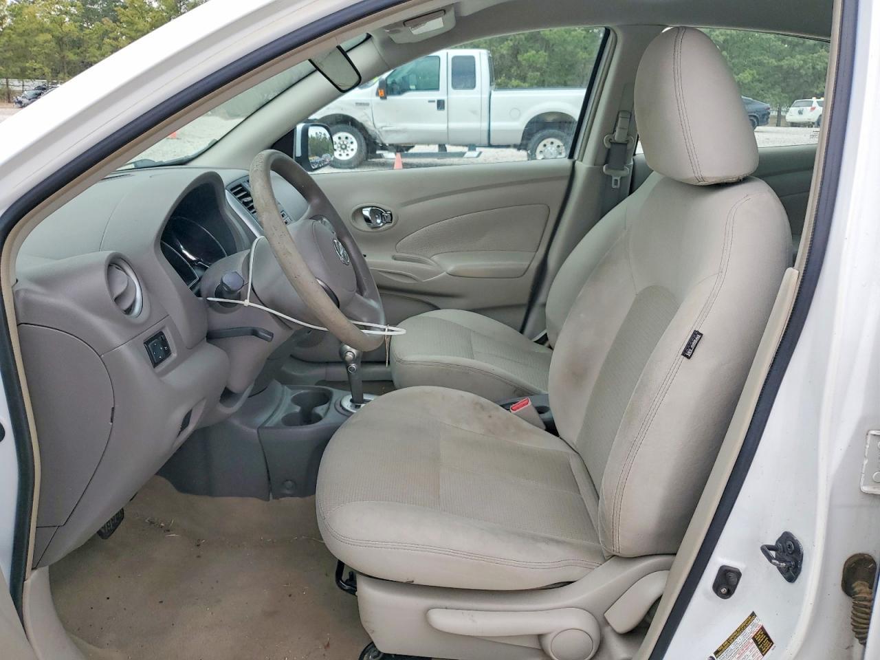 2014 Nissan Versa S - Фото 7